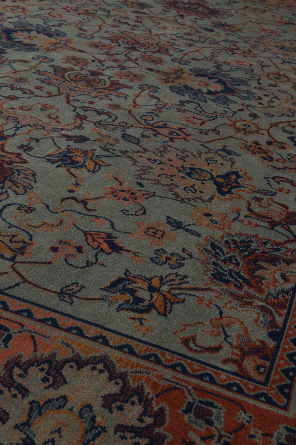 Vintage Style Viscose Carpet 6'5" x 10' | Dutchbone Bid | Oroa.com