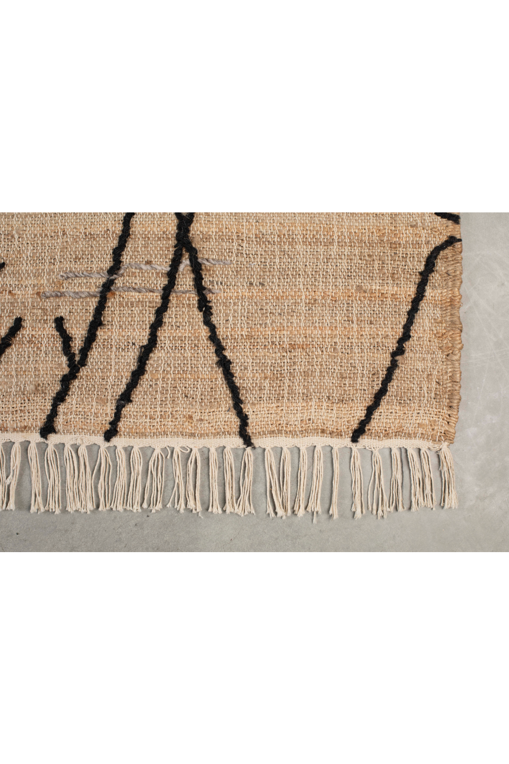 Woven Fiber Fringed Carpet | Dutchbone Ishank | OROA.com
