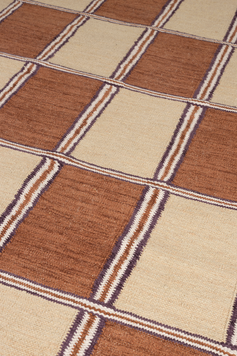 Geometric Fringed Carpet | Dutchbone Gambit | OROA.com