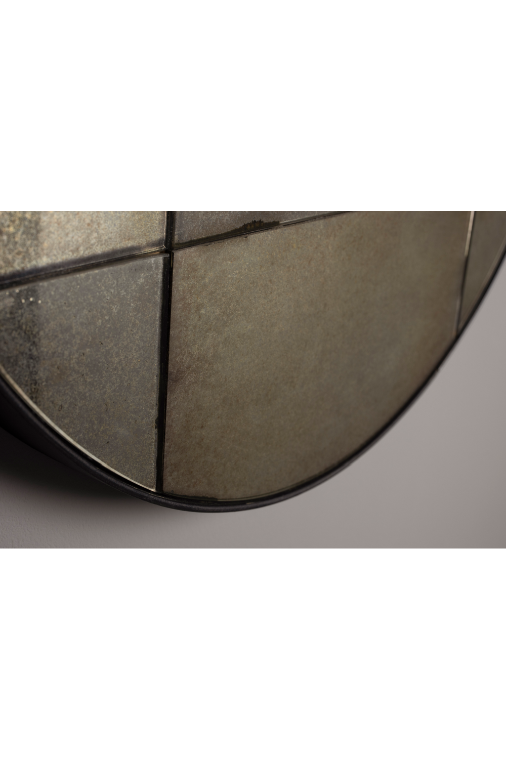Round Vintage Mirror | Dutchbone Mado | OROA.com