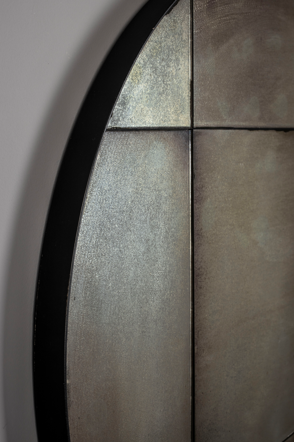 Round Vintage Mirror | Dutchbone Mado | OROA.com