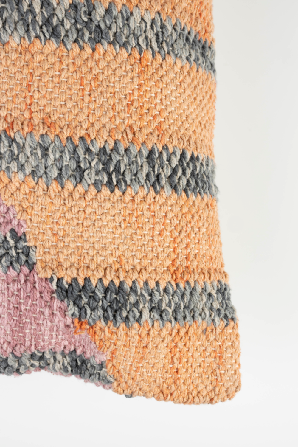 Geometric Patterns Cotton Pillows| Dutchbone Hampton | Oroa.com