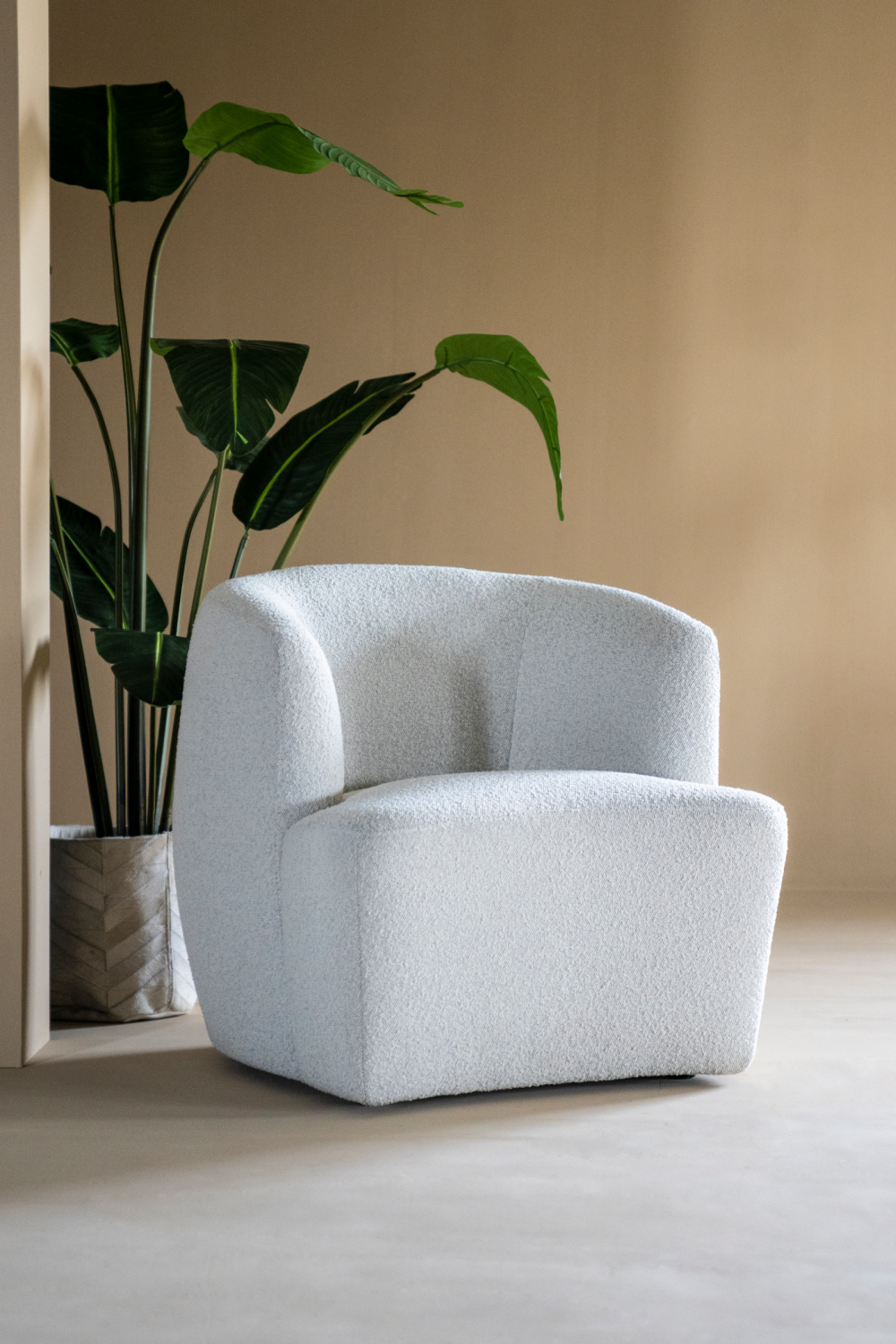 Boucle Upholstered Barrel Chair | Eleonora Charlotte | OROA.com