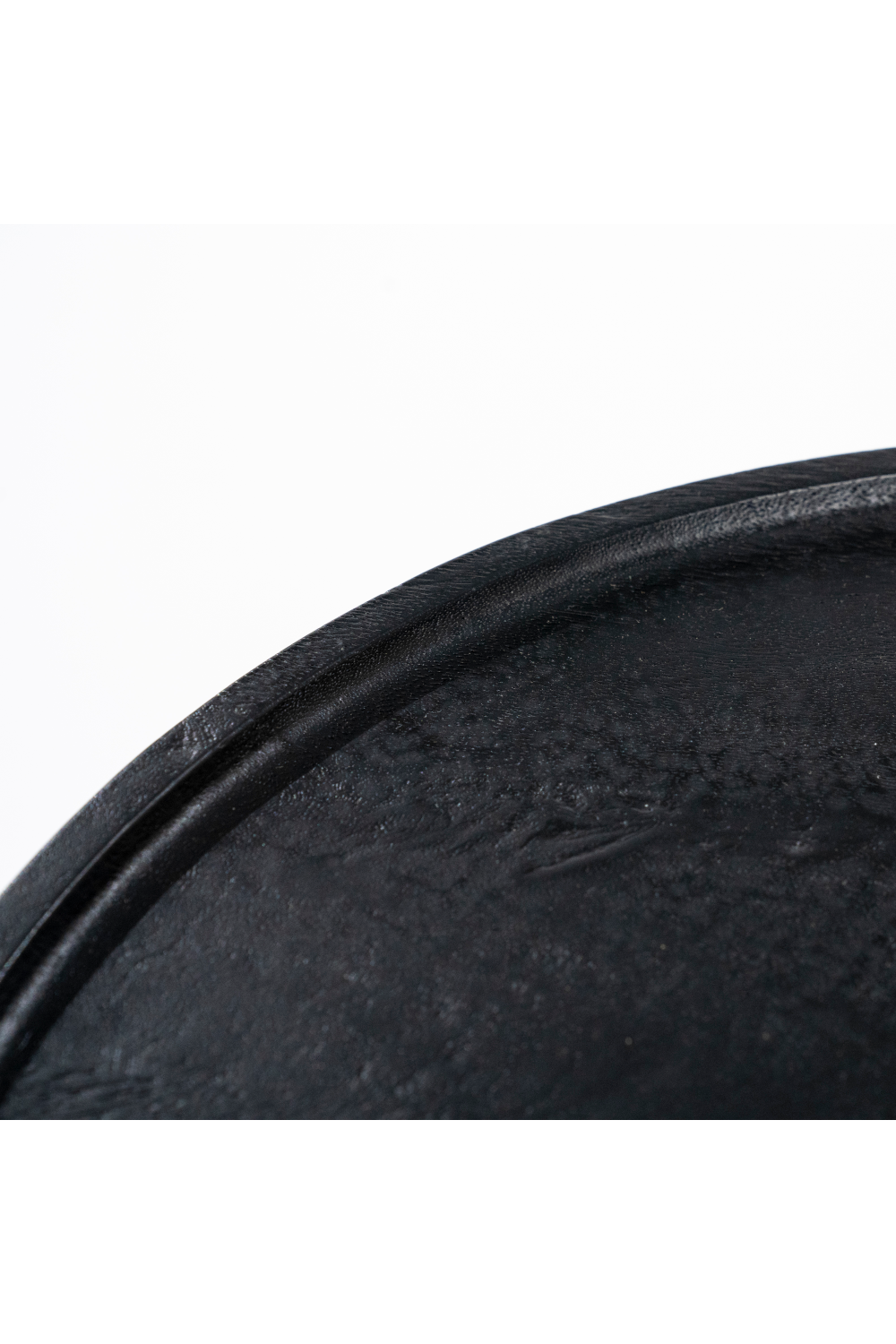 Black Mango Wood Coffee Table | Eleonora Ron | OROA.com