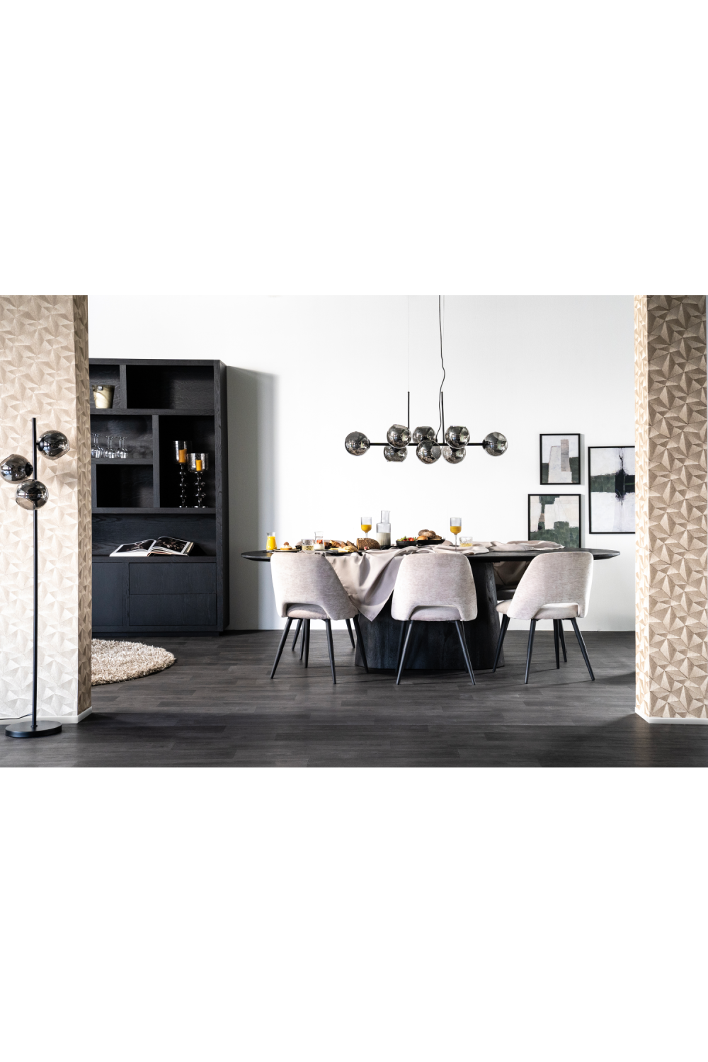 Mango Wood Pedestal Dining Table S | Eleonora Aron | OROA.com
