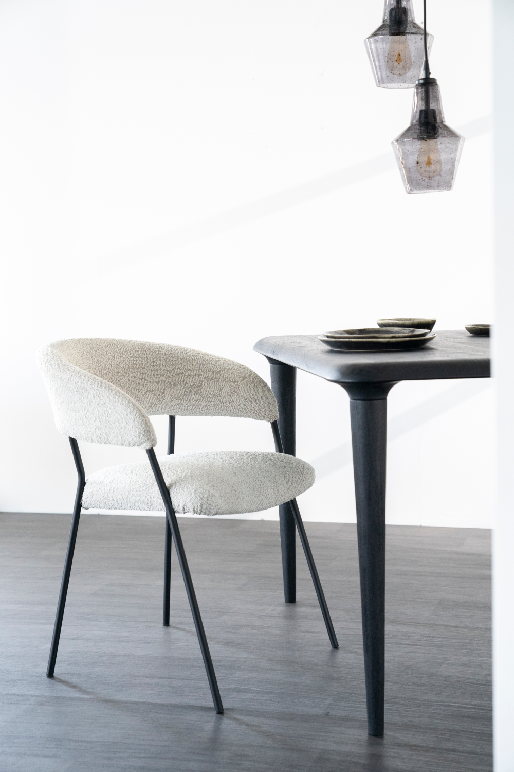 Upholstered Modern Dining Chair | Oroa.com