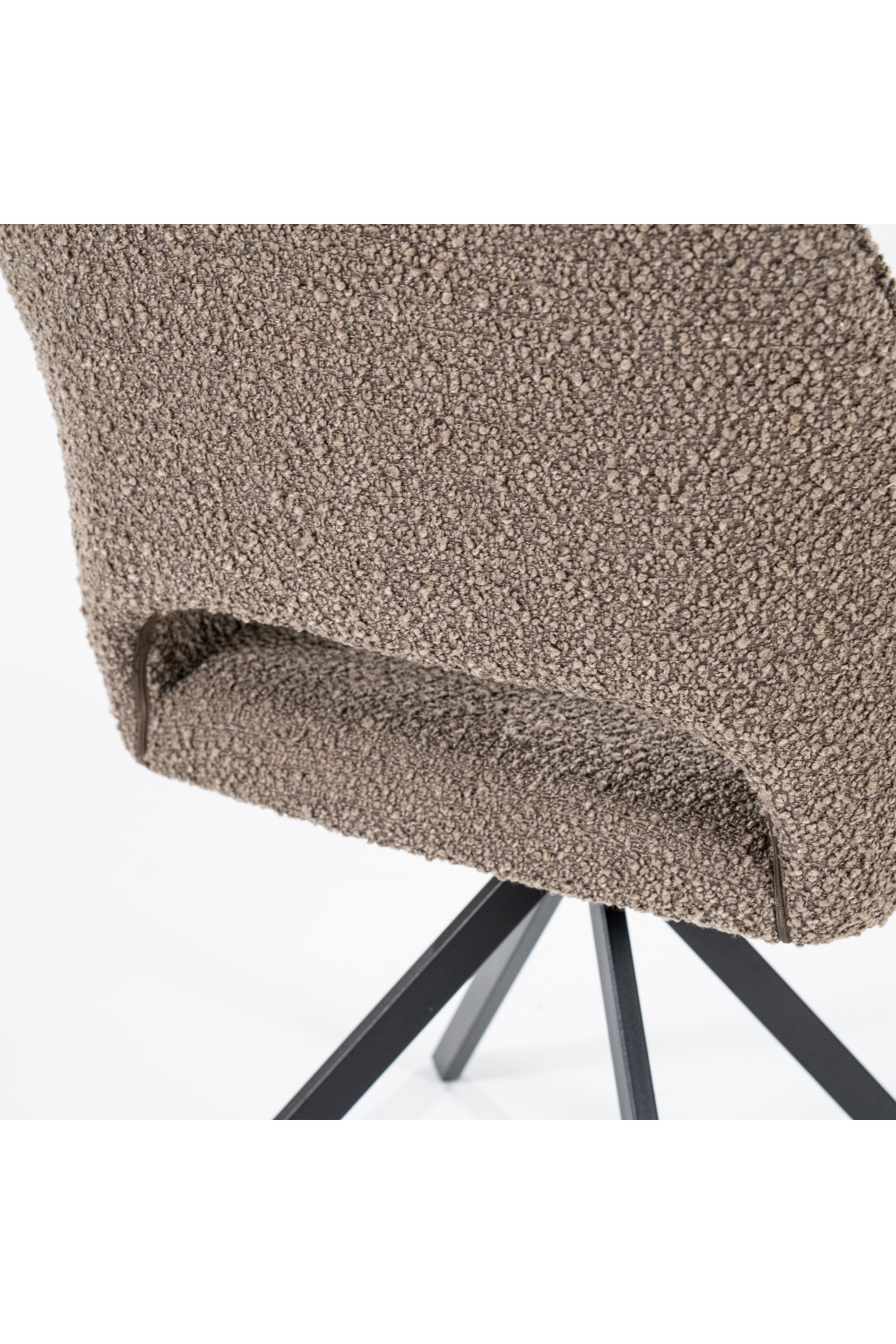 Cut-Out Quadrupod Dining Chair | Oroa.com