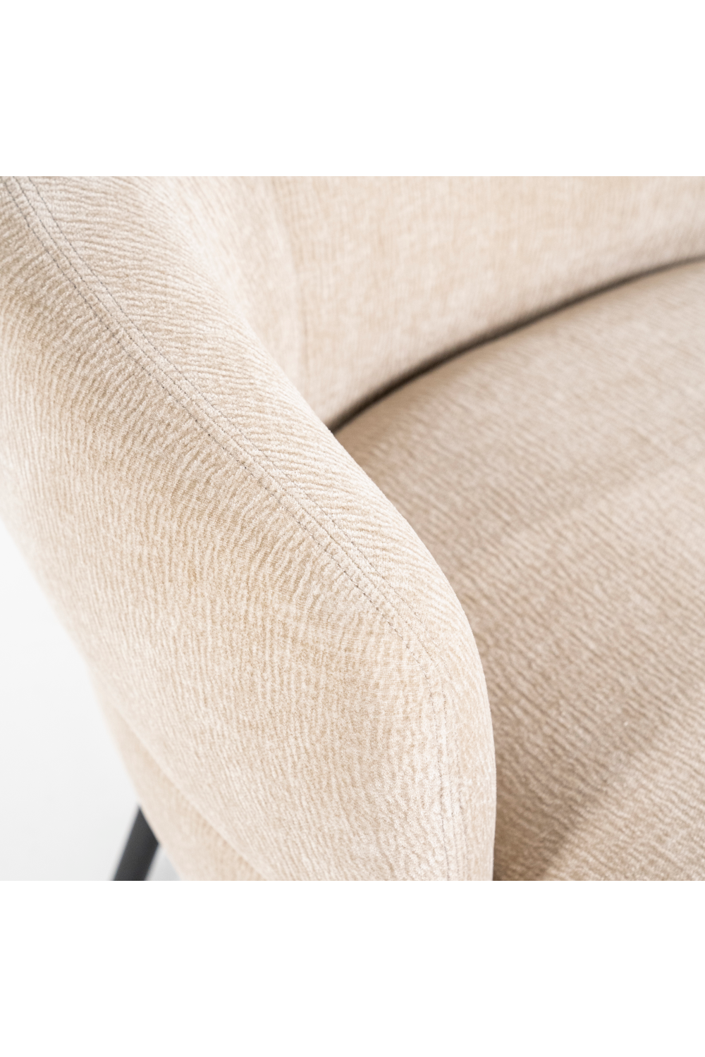 Minimalist Barrel Armchair | Oroa.com