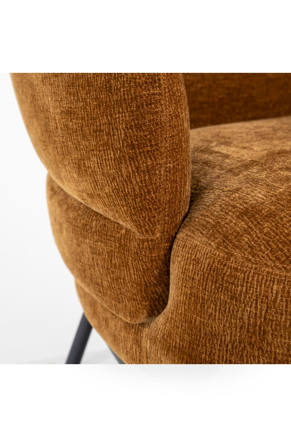 Minimalist Barrel Armchair | Oroa.com