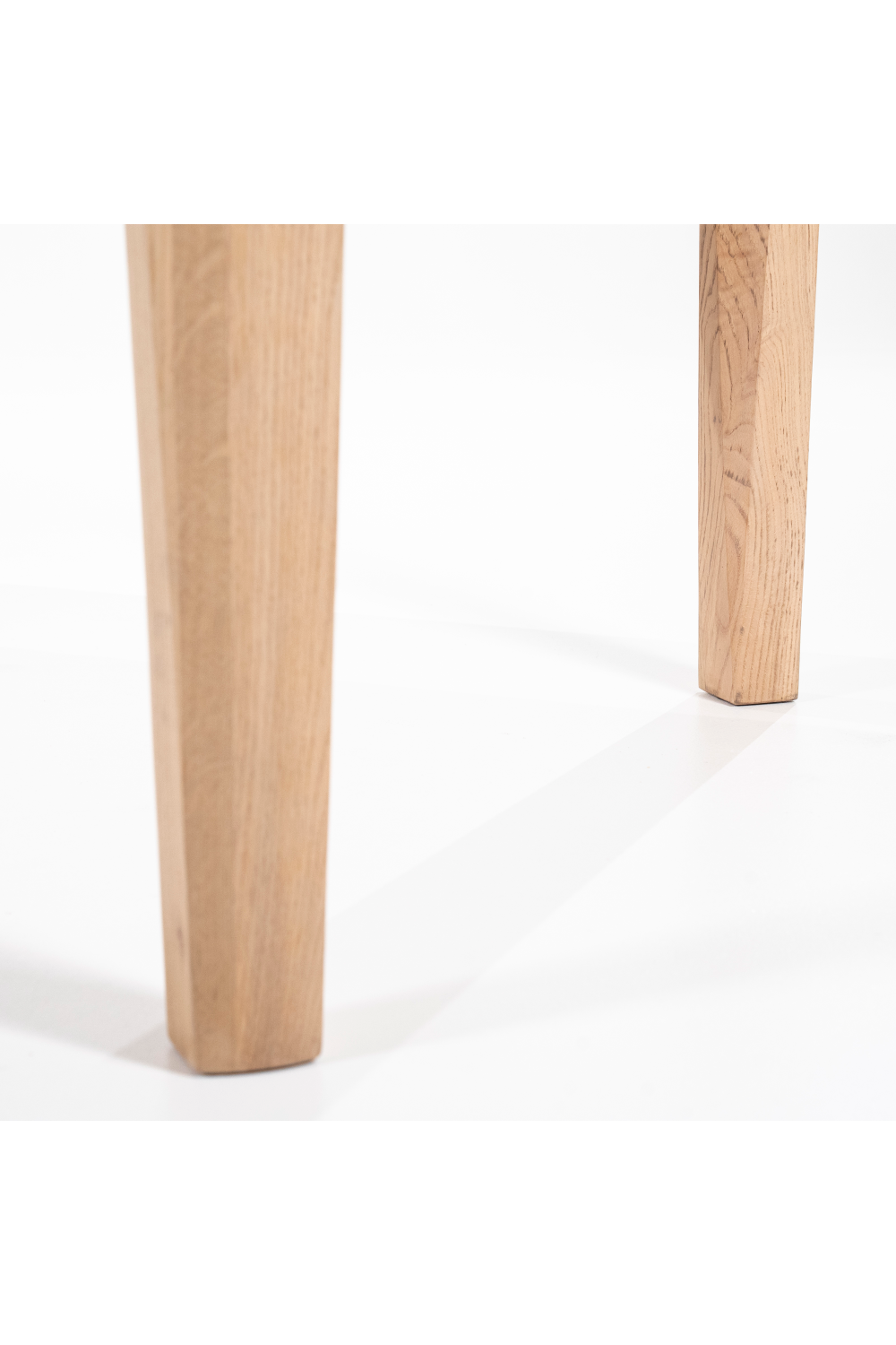 Oak Rectangular Dining Table | Eleonora Harvey | OROA.com