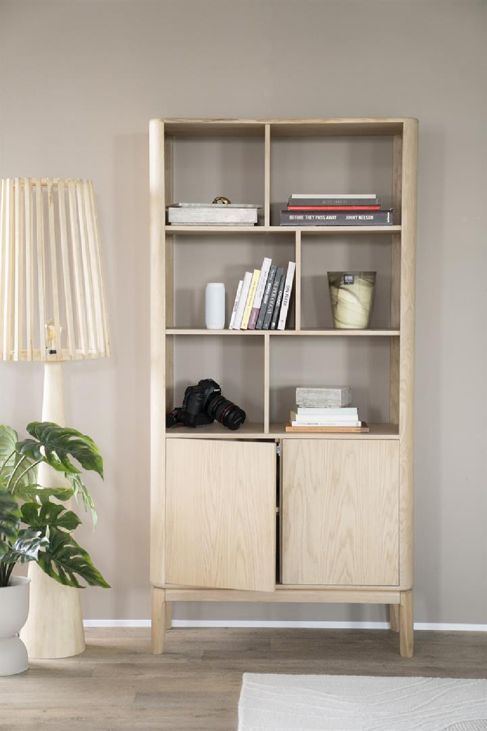 Oak 2-Door Bookcase | Oroa.com