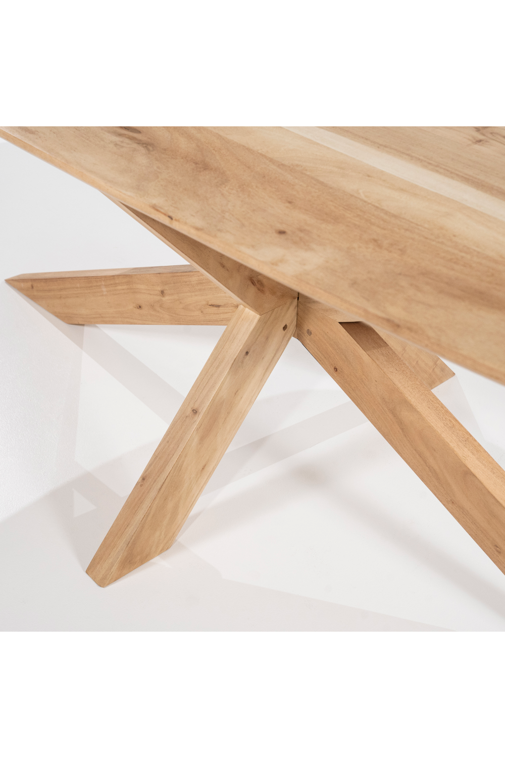 Natural Acacia Wood Dining Table | Eleonora Nikki | OROA.com