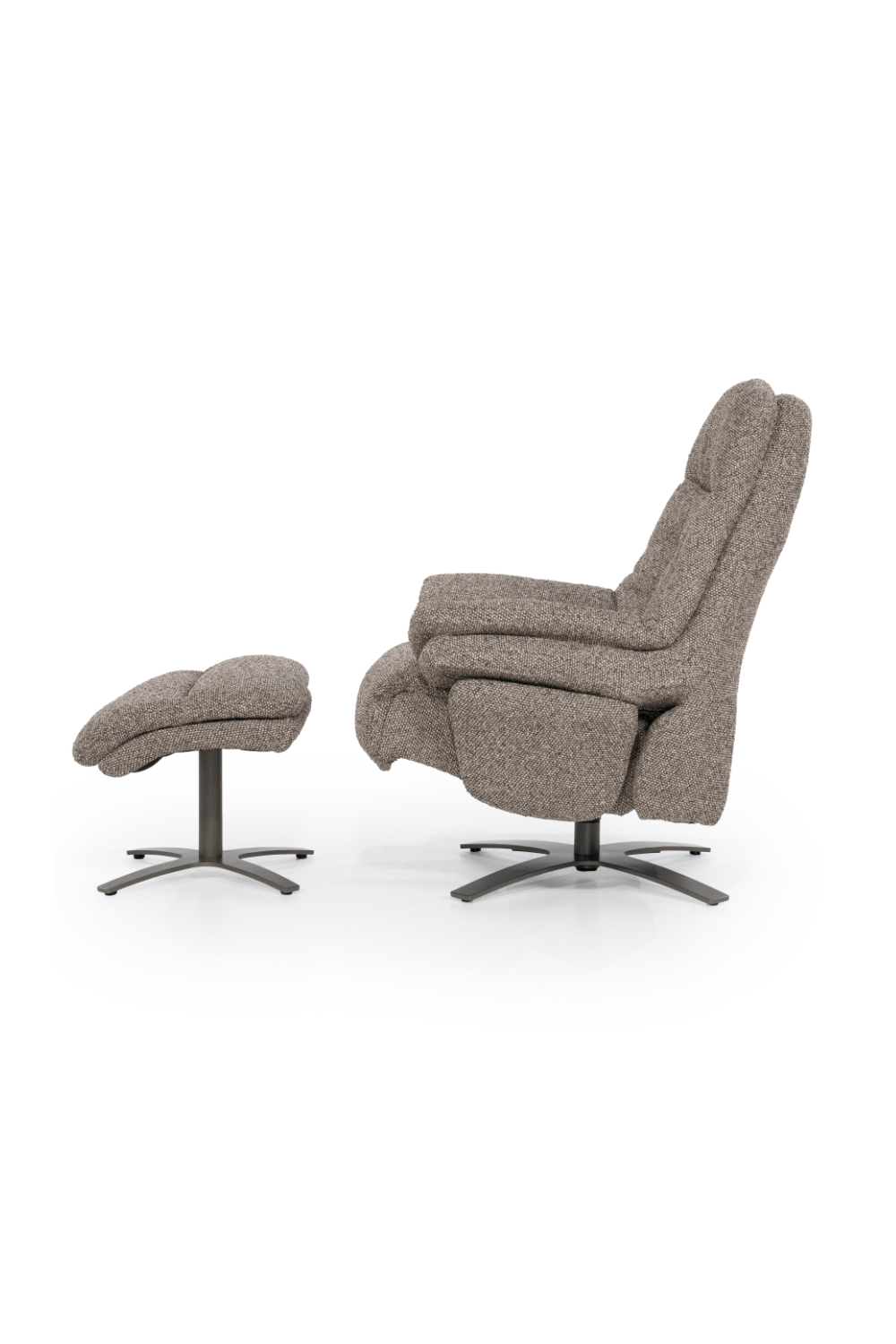 Upholstered Reclining Lounge Chair | Eleonora Caleb | OROA.com