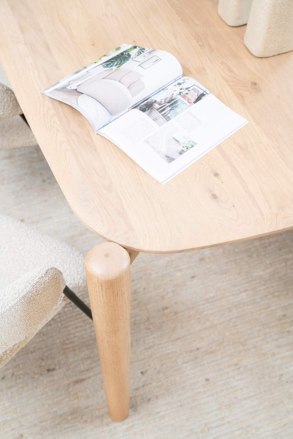 Oak Scandinavian Dining Table | Oroa.com