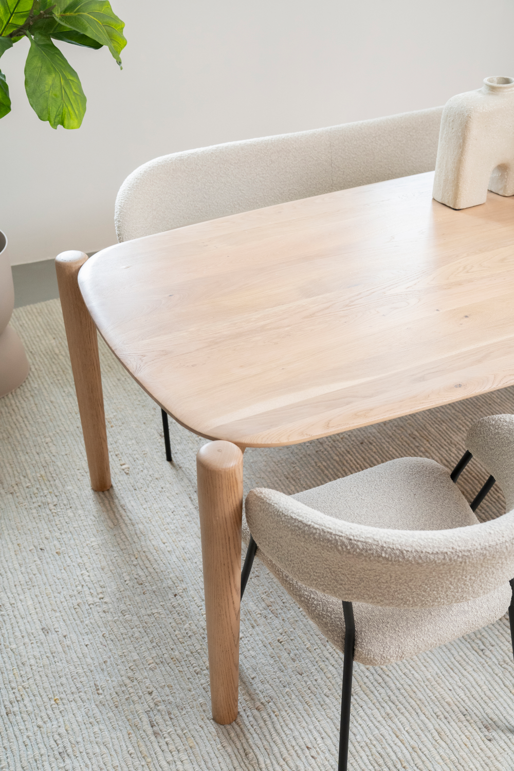 Oak Scandinavian Dining Table | Oroa.com