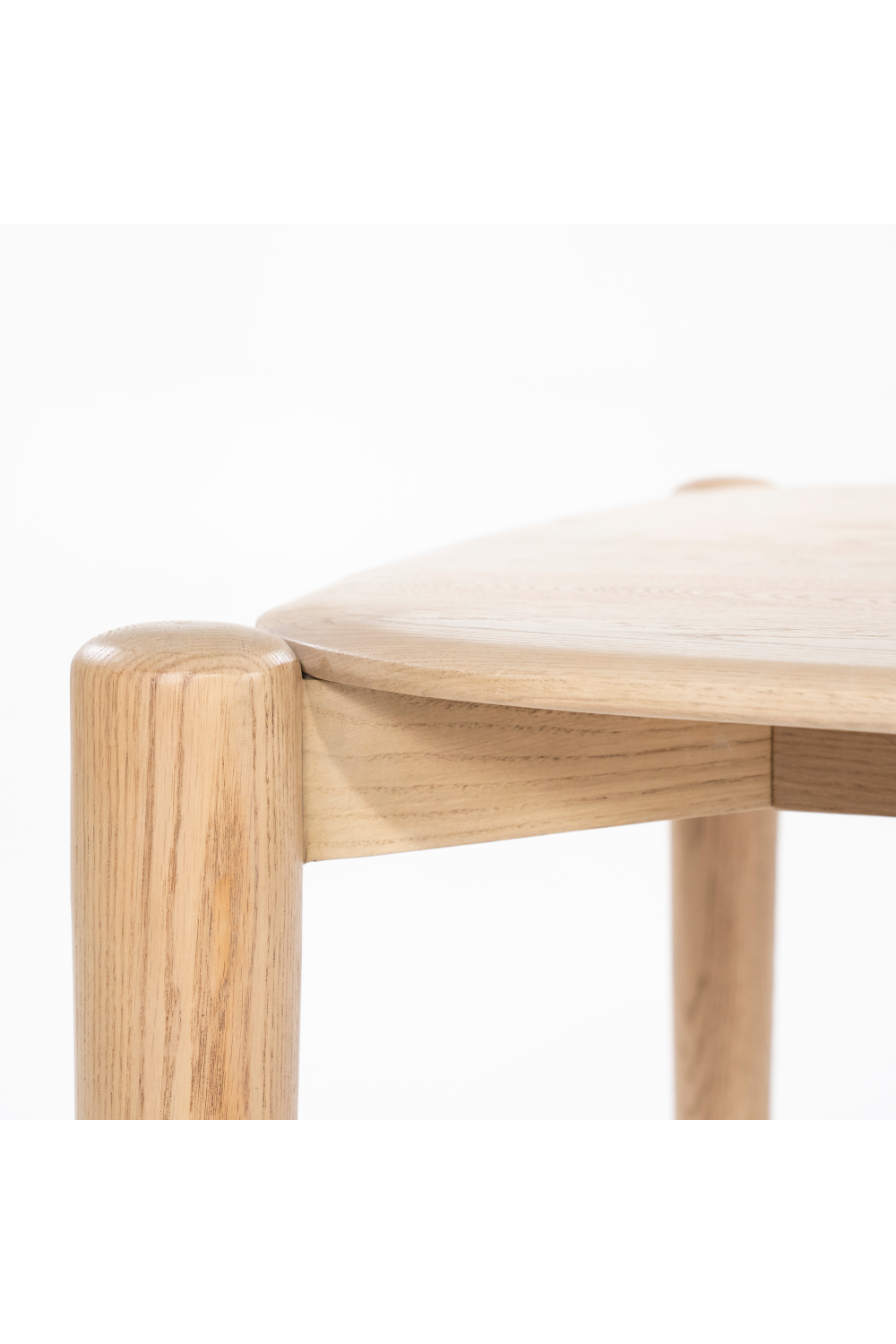 Oak Scandinavian Dining Table | Eleonora Selbu | OROA.com