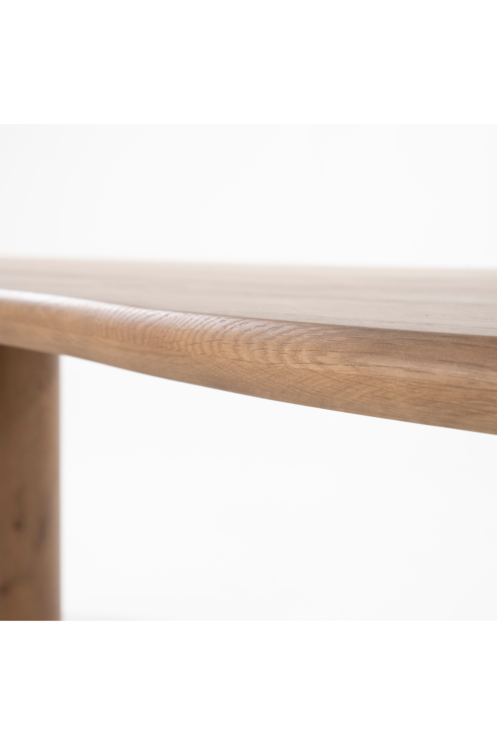 Varnished Oak Organic Dining Table | Oroa.com