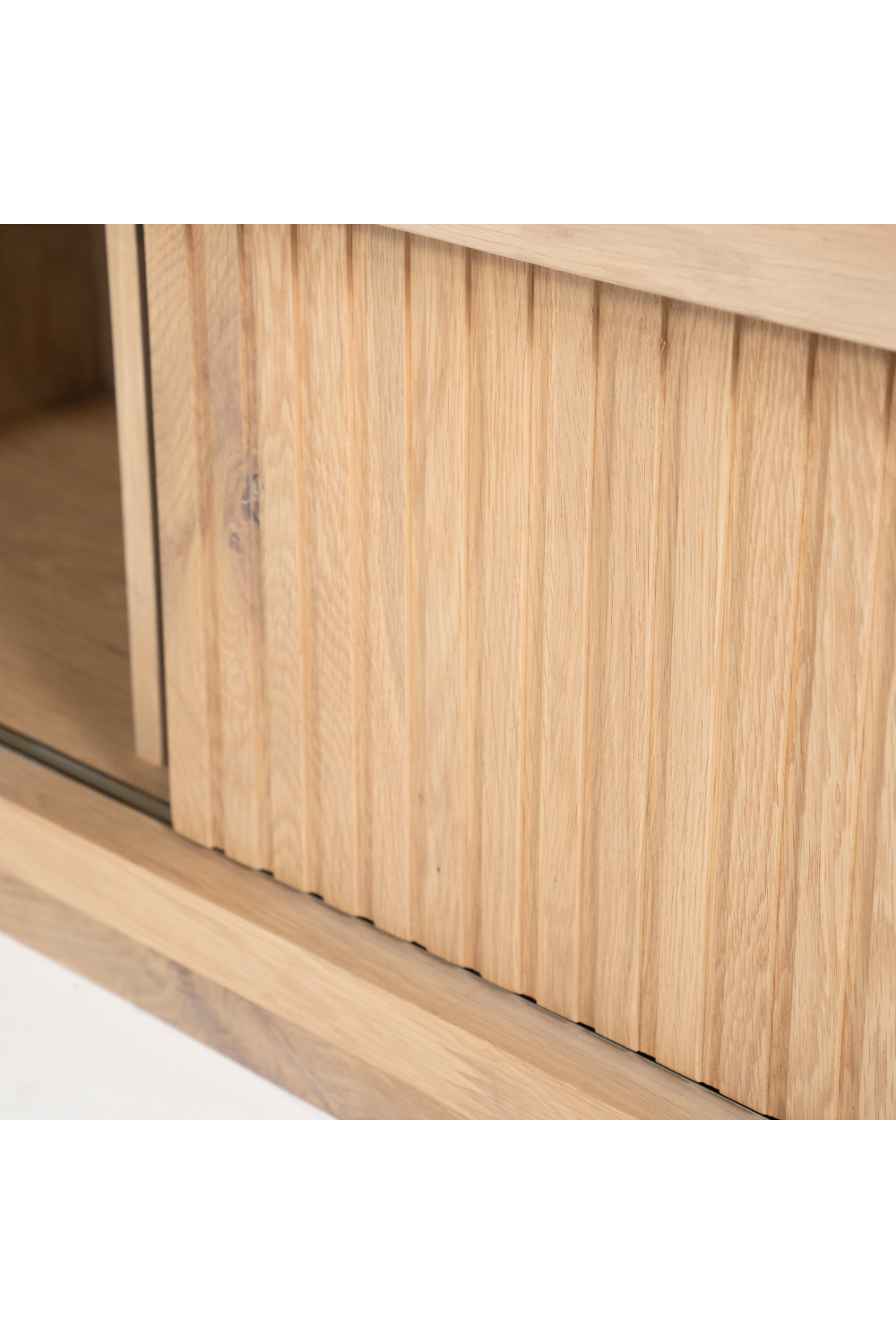 Varnished Oak Sideboard | Oroa.com