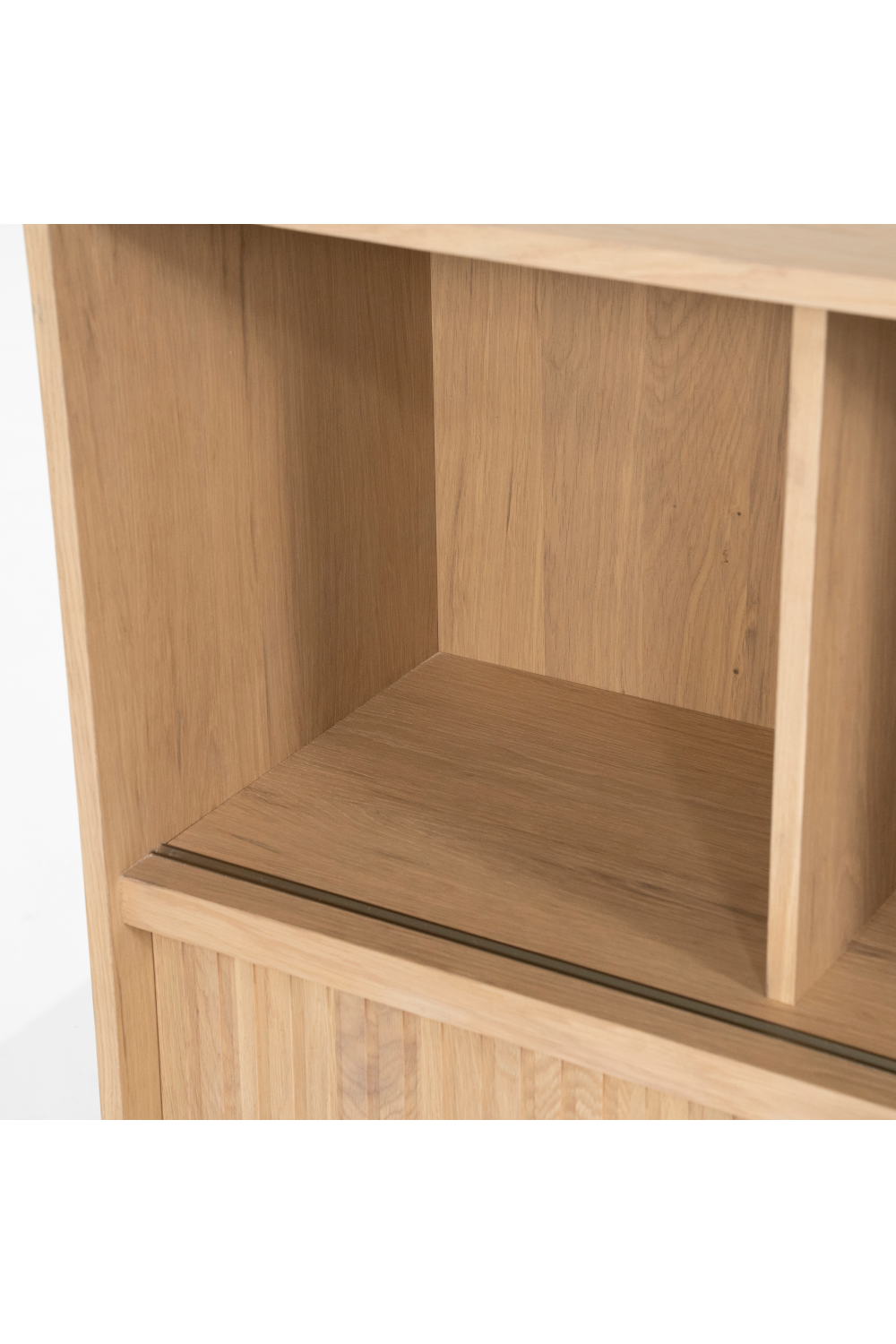 Varnished Oak Sideboard | Eleonora Milo | OROA.com