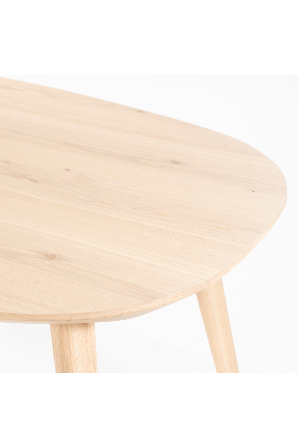 Lacquered Oak Oval Dining Table | Eleonora Elijah | OROA.com
