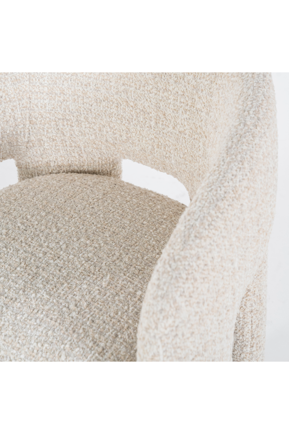 Curved Back Lounge Dining Chair | Oroa.com