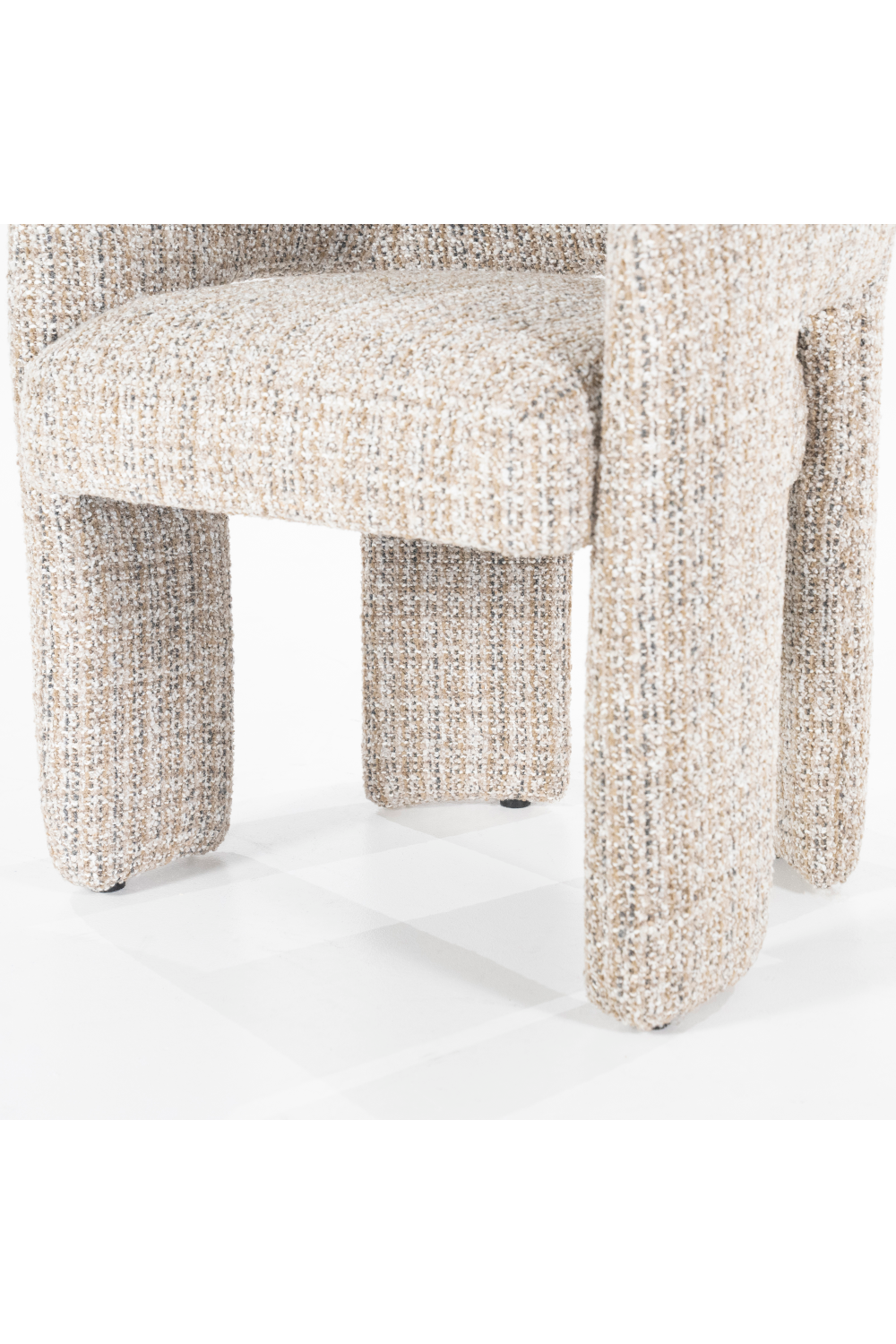 Curved Back Lounge Dining Chair | Oroa.com