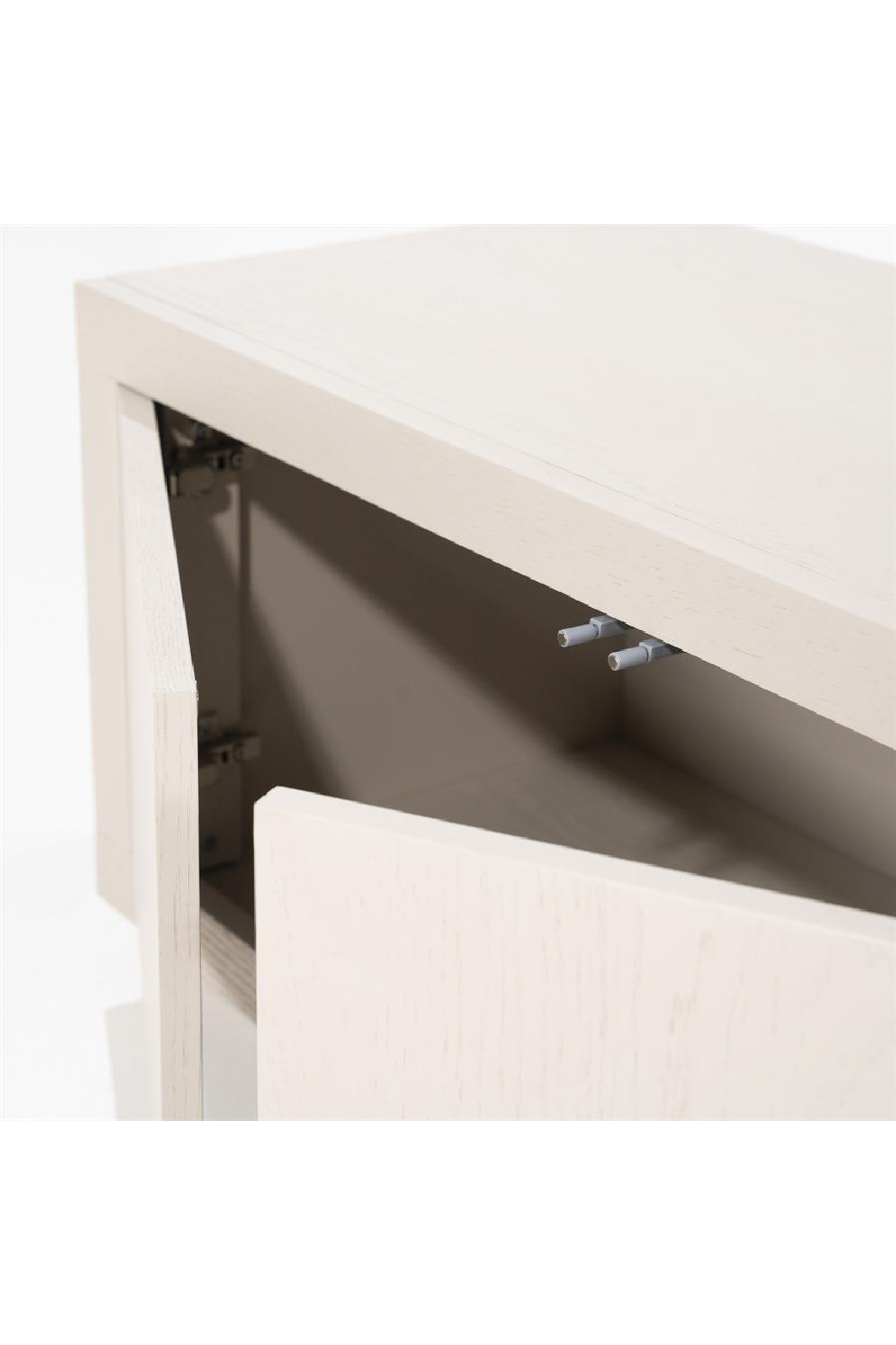 Taupe Oak 3-Door Cabinet | Eleonora Helsinki | OROA.com