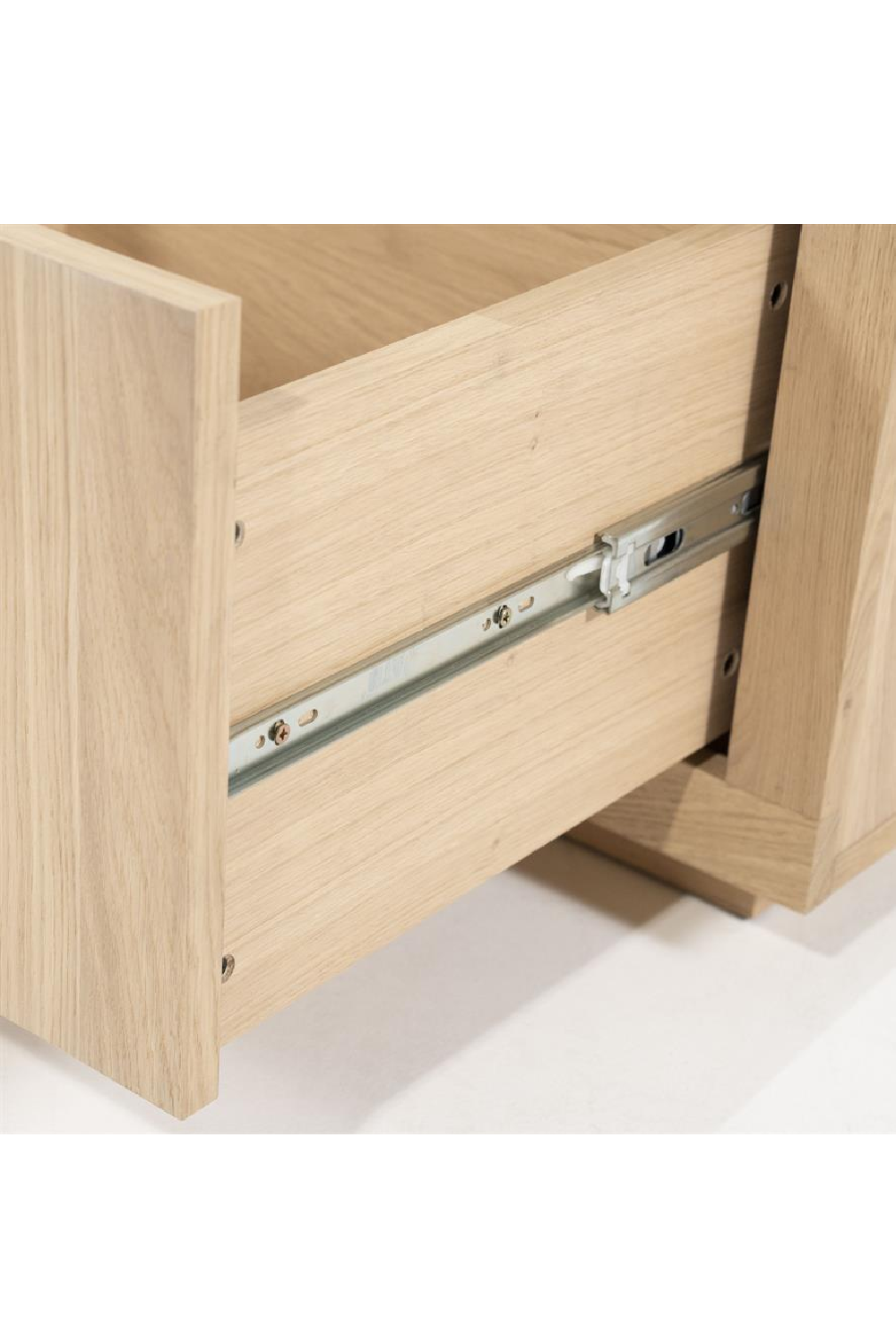 Taupe Oak 3-Door Cabinet | Eleonora Helsinki | OROA.com