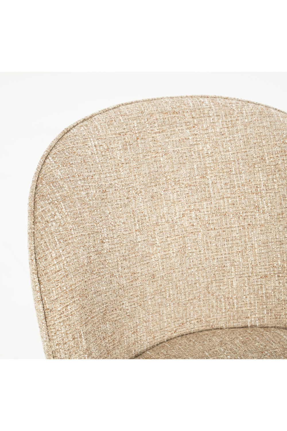 Curved Back Swivel Chair | Oroa.com