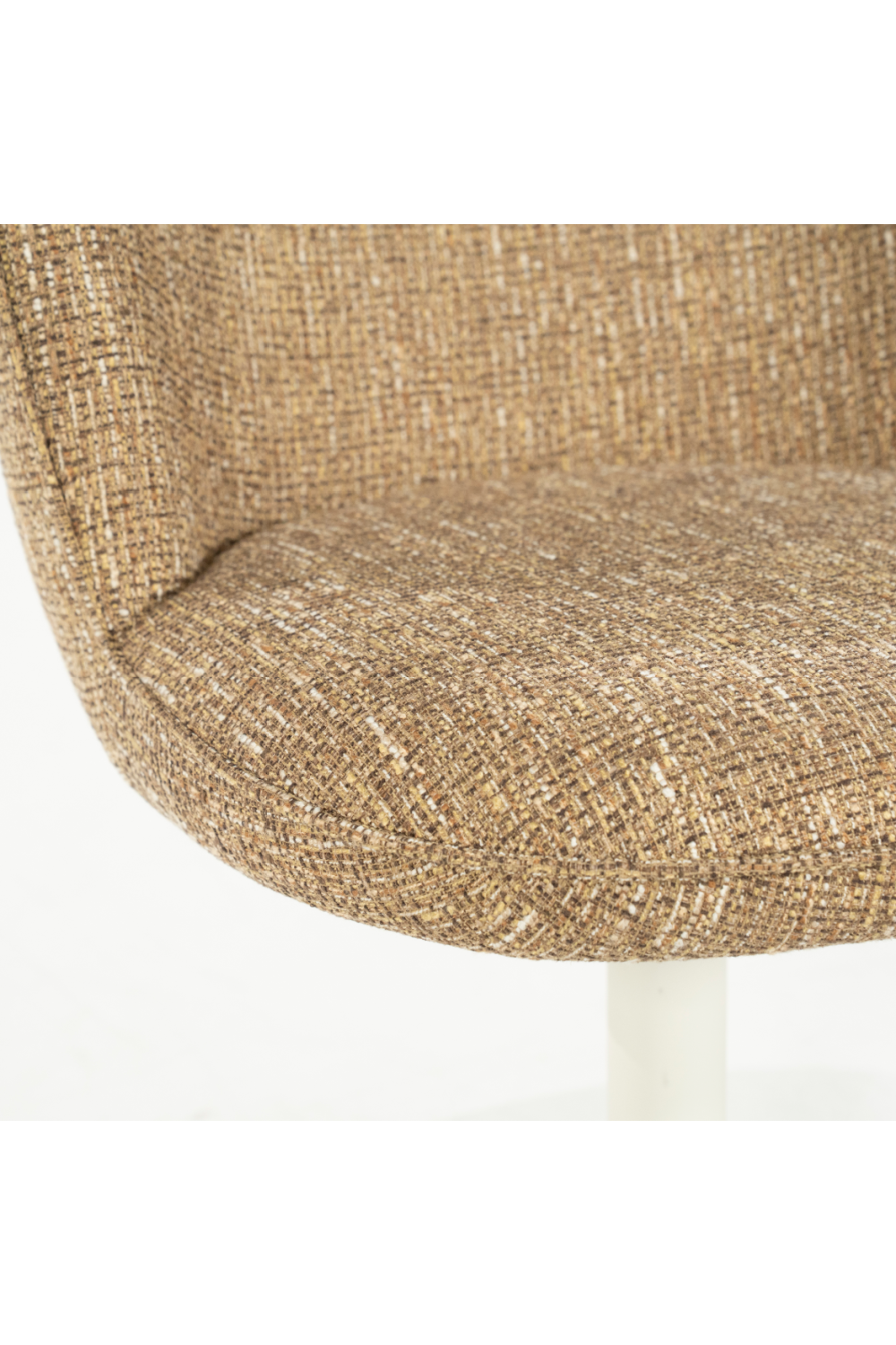 Curved Back Swivel Chair | Eleonora Molly | OROA.com