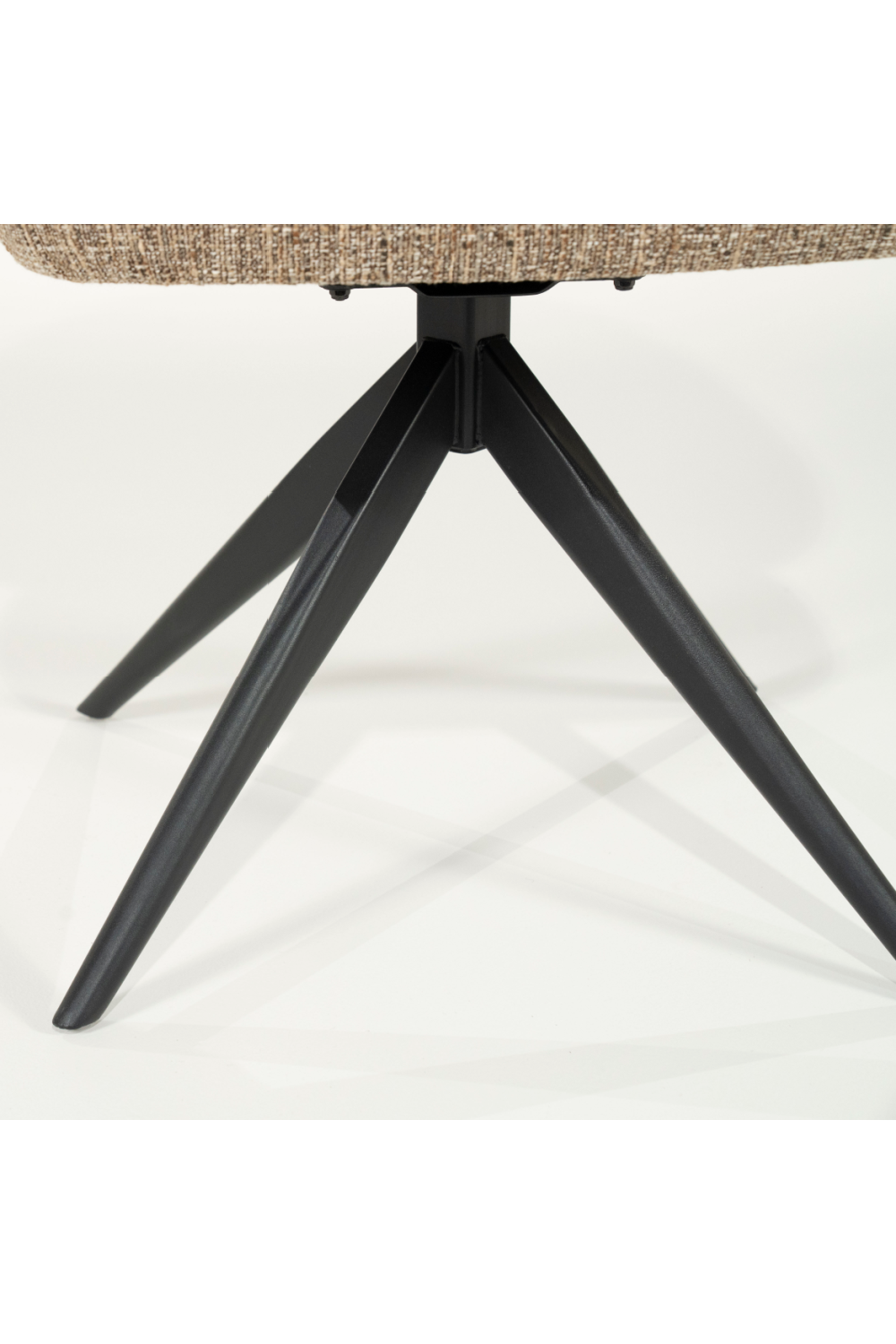 Fabric Swivel Chair | Oroa.com