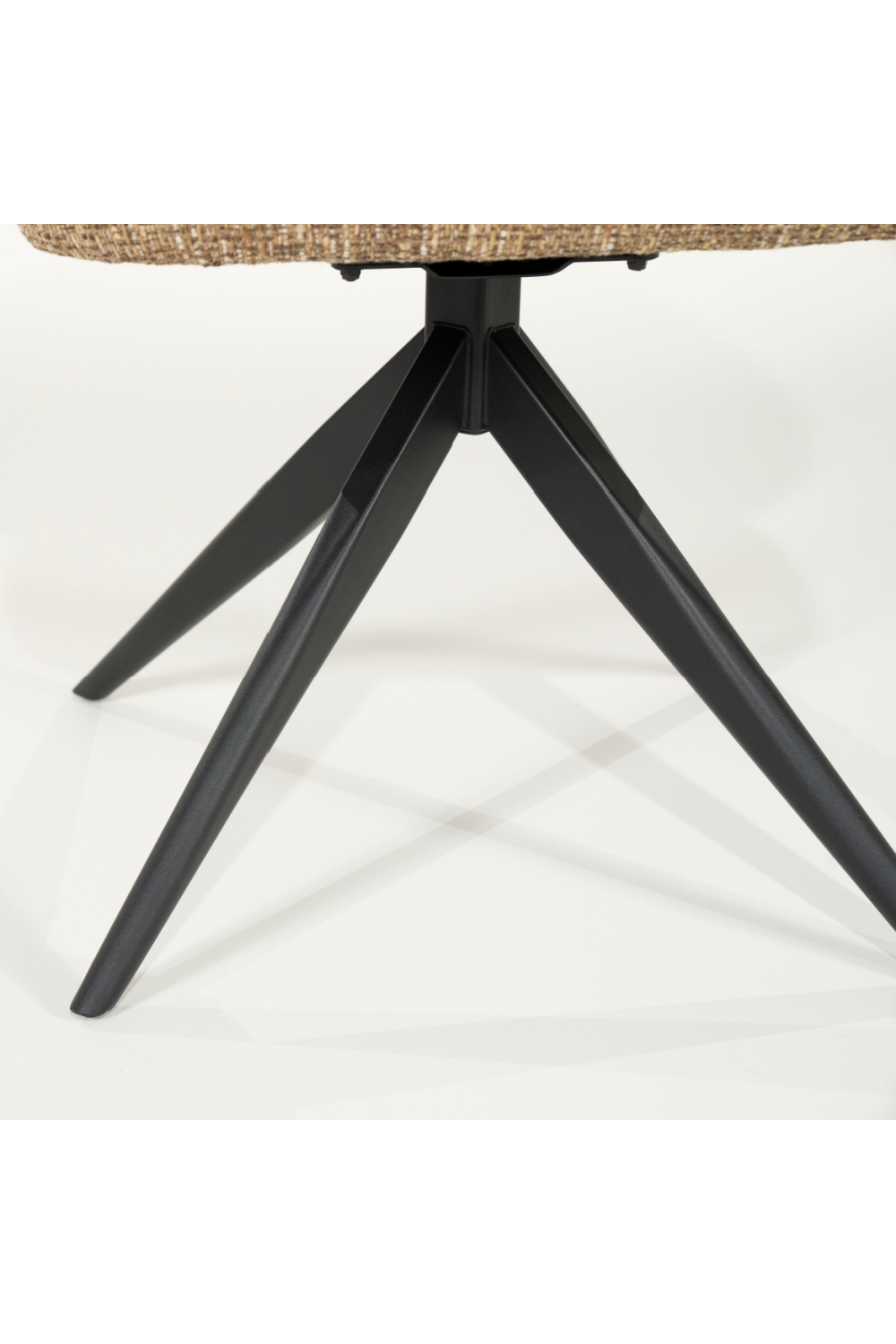 Fabric Swivel Chair | Eleonora Connor | OROA.com