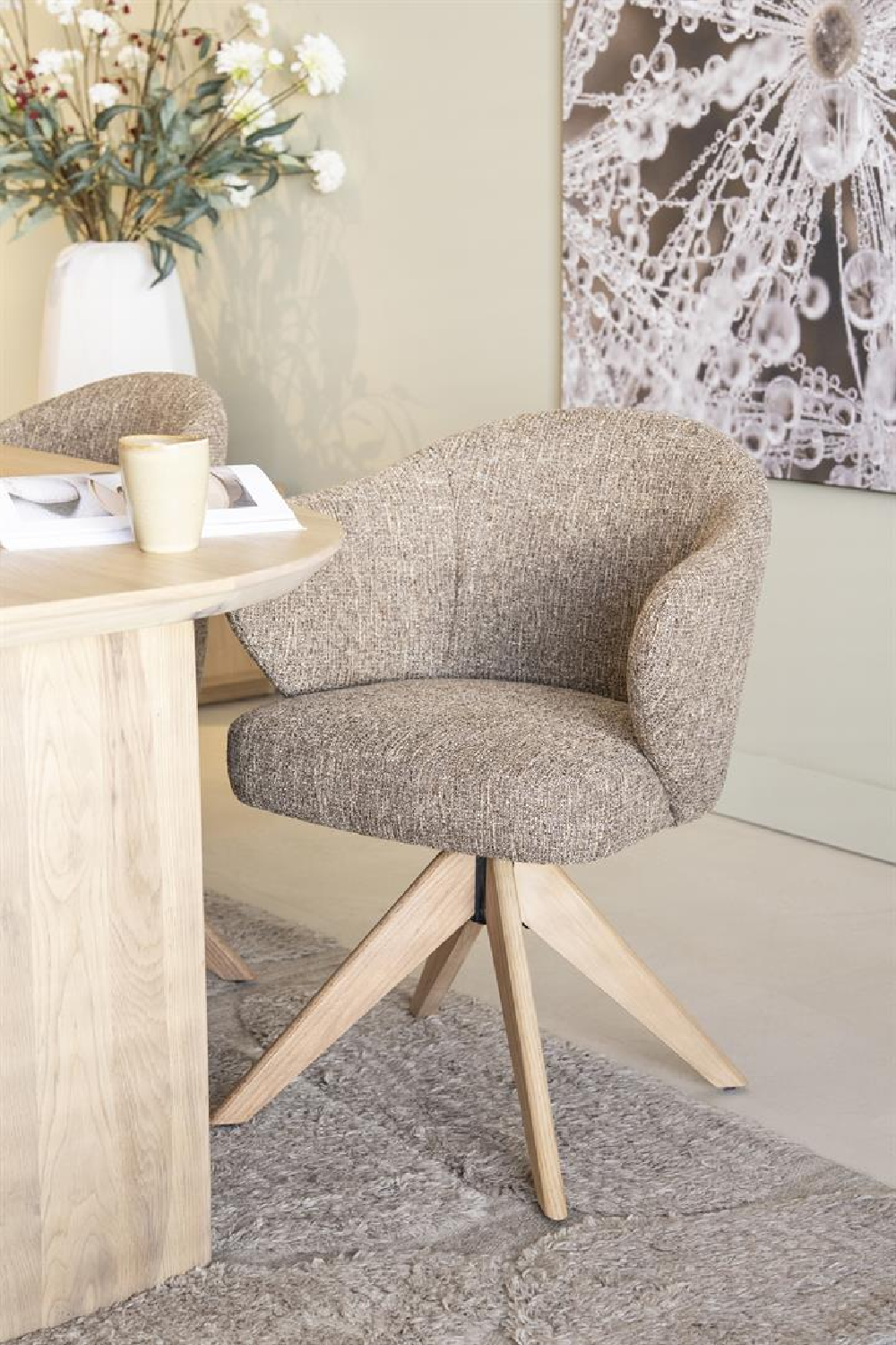 Oak Base Swivel Armchair | Eleonora Connor | OROA.com