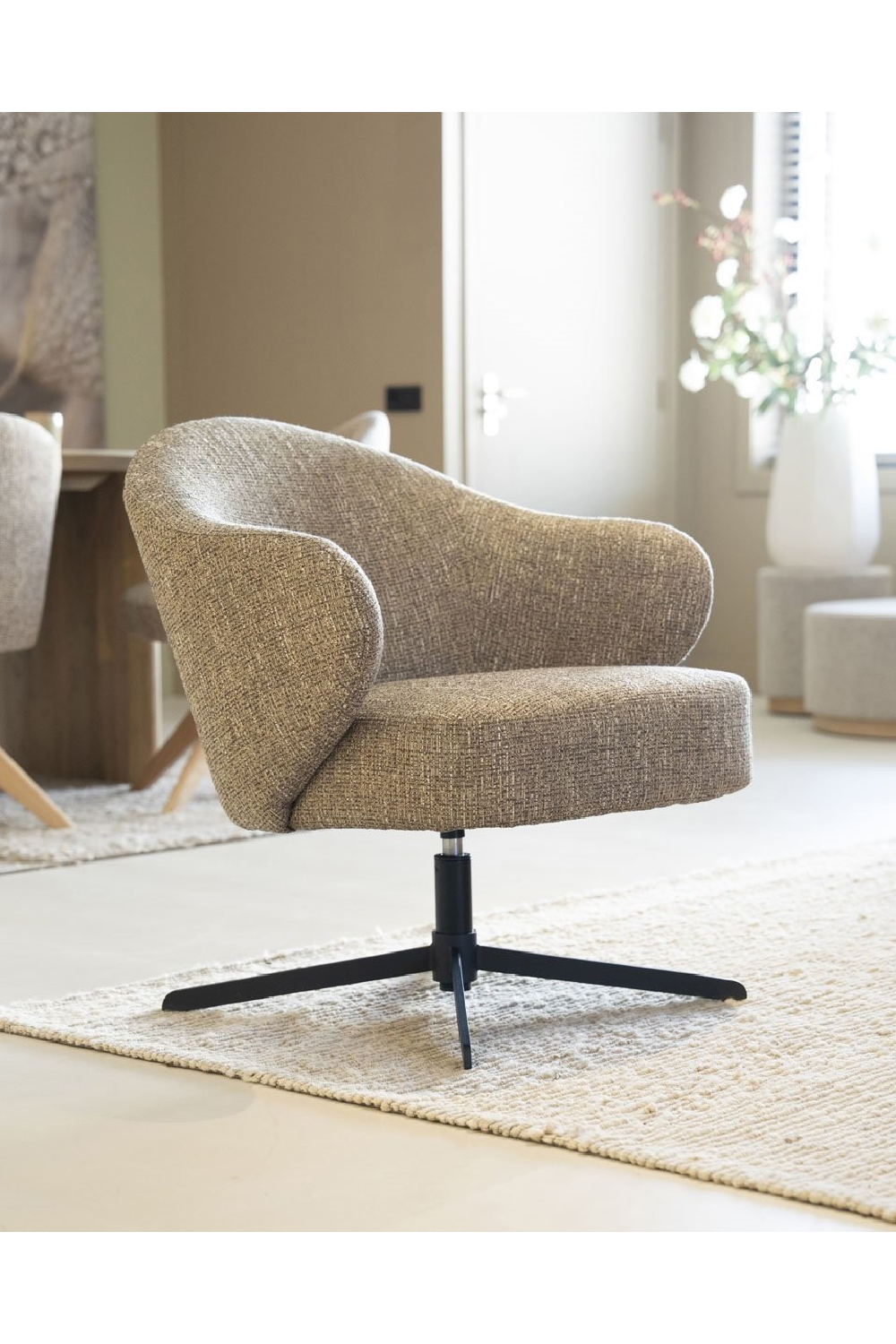 Fabric Swivel Armchair | Eleonora Connor | OROA.com