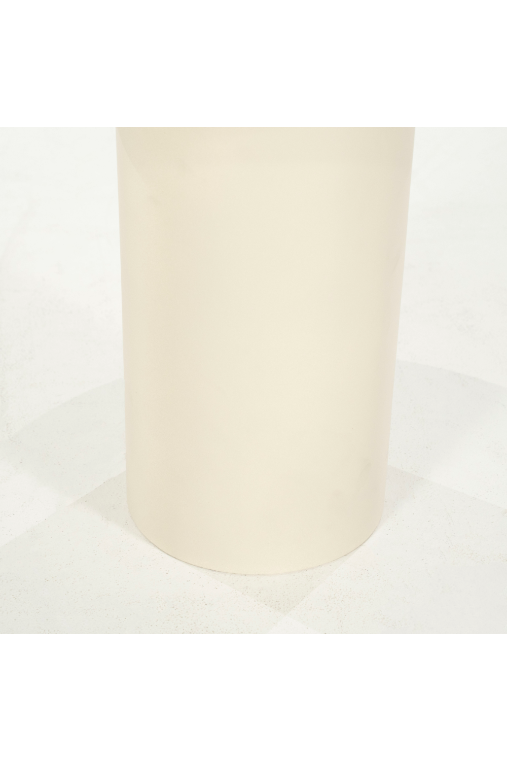 White Round Pedestal Side Table | Eleonora Jade | OROA.com