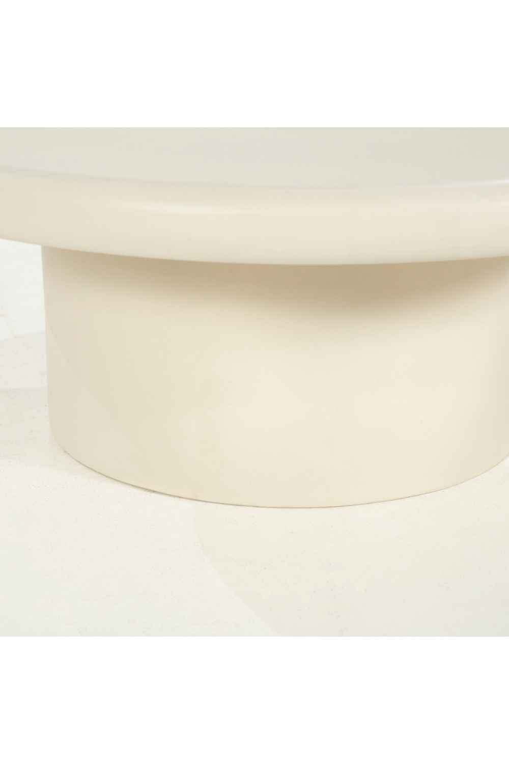 White Round Coffee Table | Eleonora Jade | OROA.com