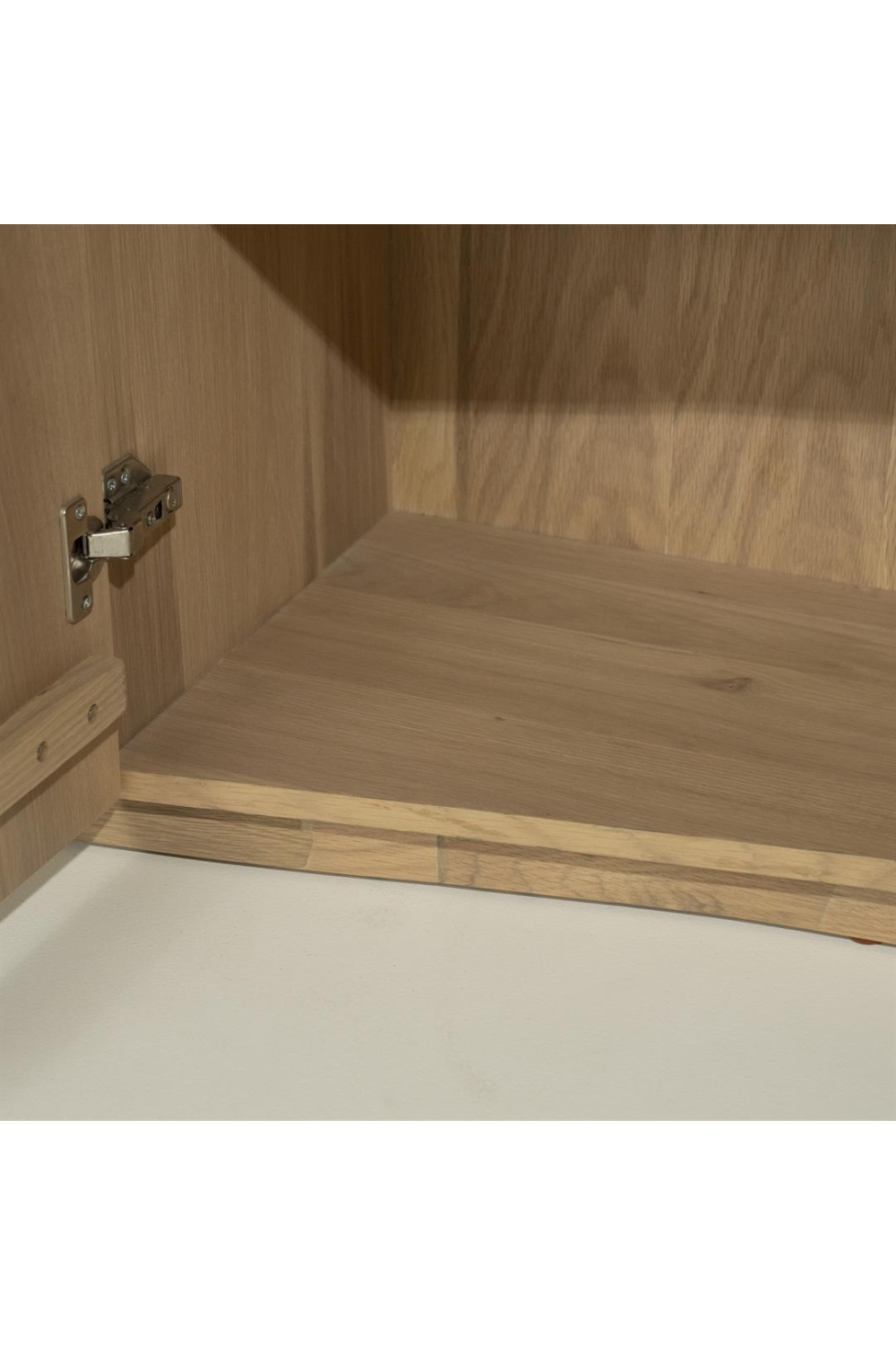Lacquered Oak 4-Door Sideboard | Oroa.com