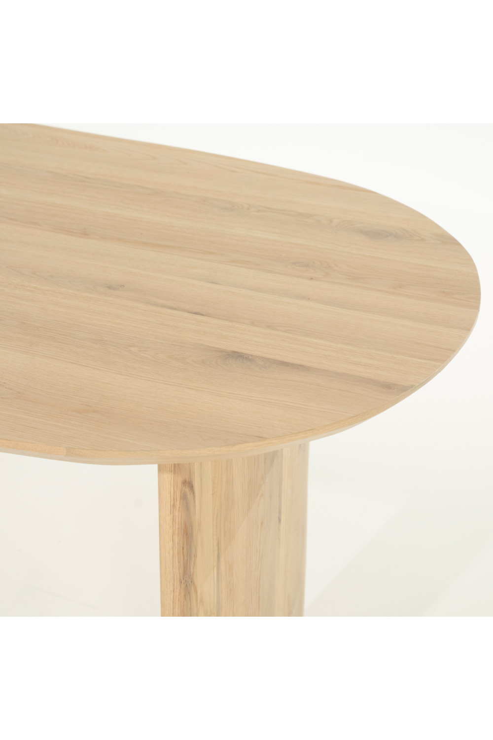 Oak Scandinavian Dining Table L | Eleonora Dex | OROA.com