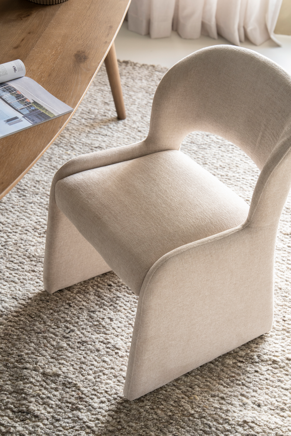 Open-Back Modern Dining Chair | Eleonora Odette | Oroa.com