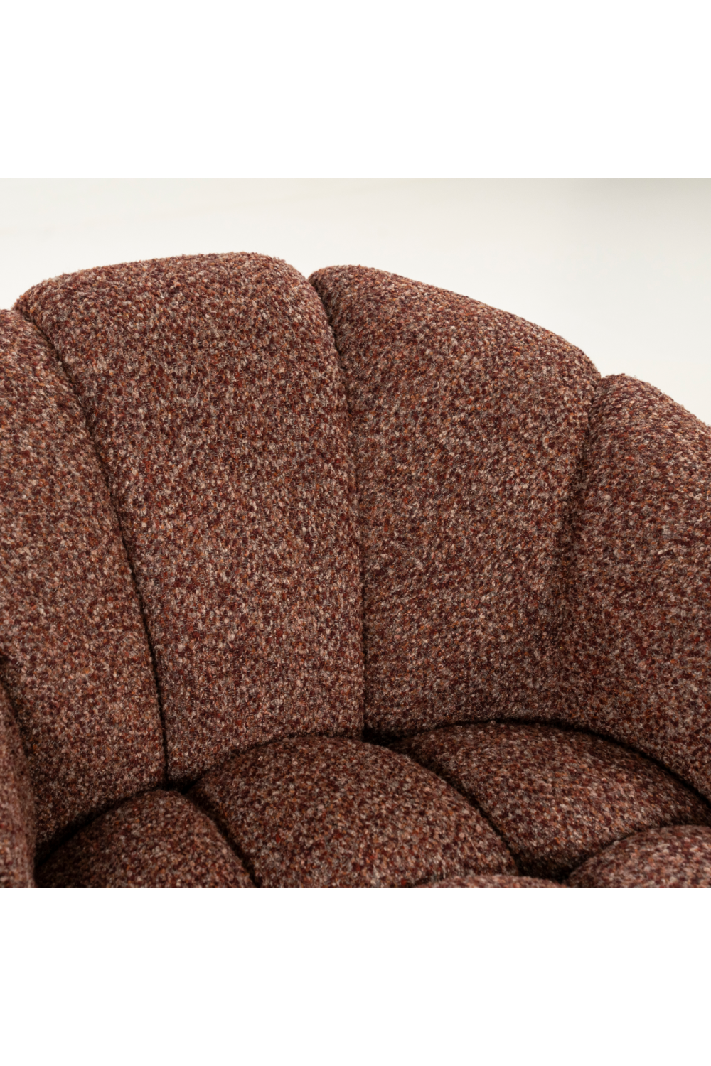 Round Channeled Lounge Chair | Eleonora Tina | Oroa.com