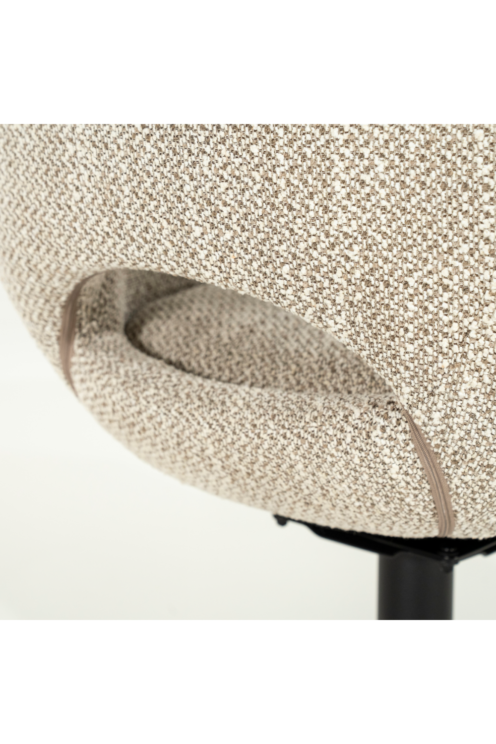 Rounded Open-Back Swivel Chair | Oroa.com