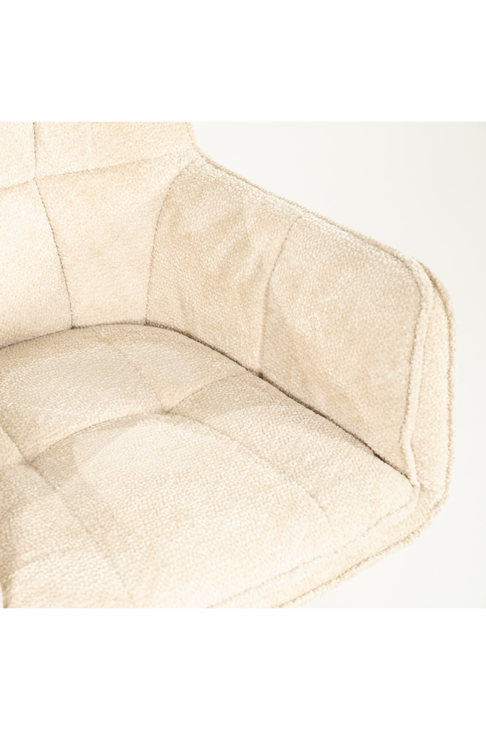 Square Tufted Side Chair | Eleonora Hugo | Oroa.com