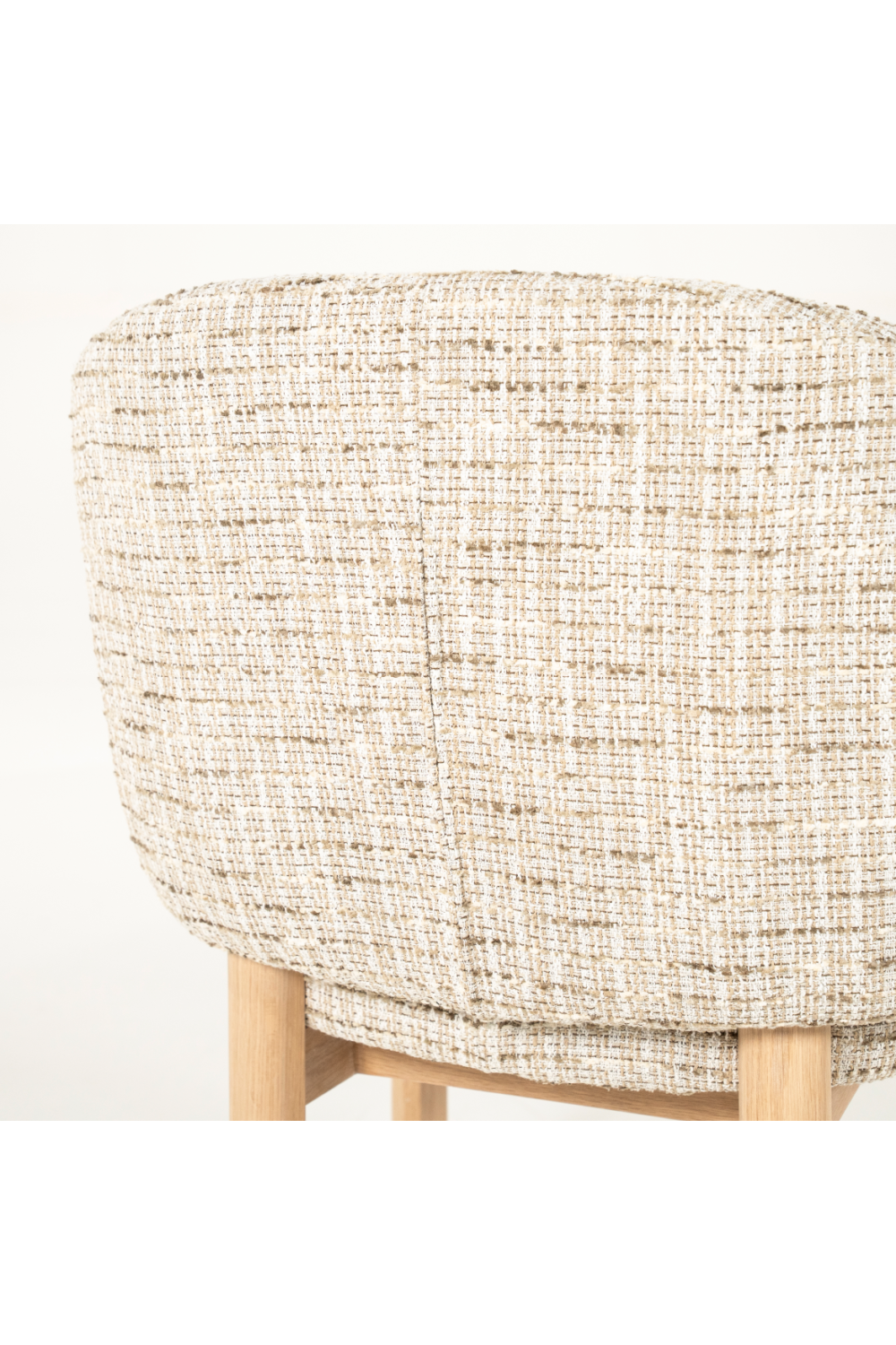 Curved Lounge Chair | Eleonora Micha | Oroa.com