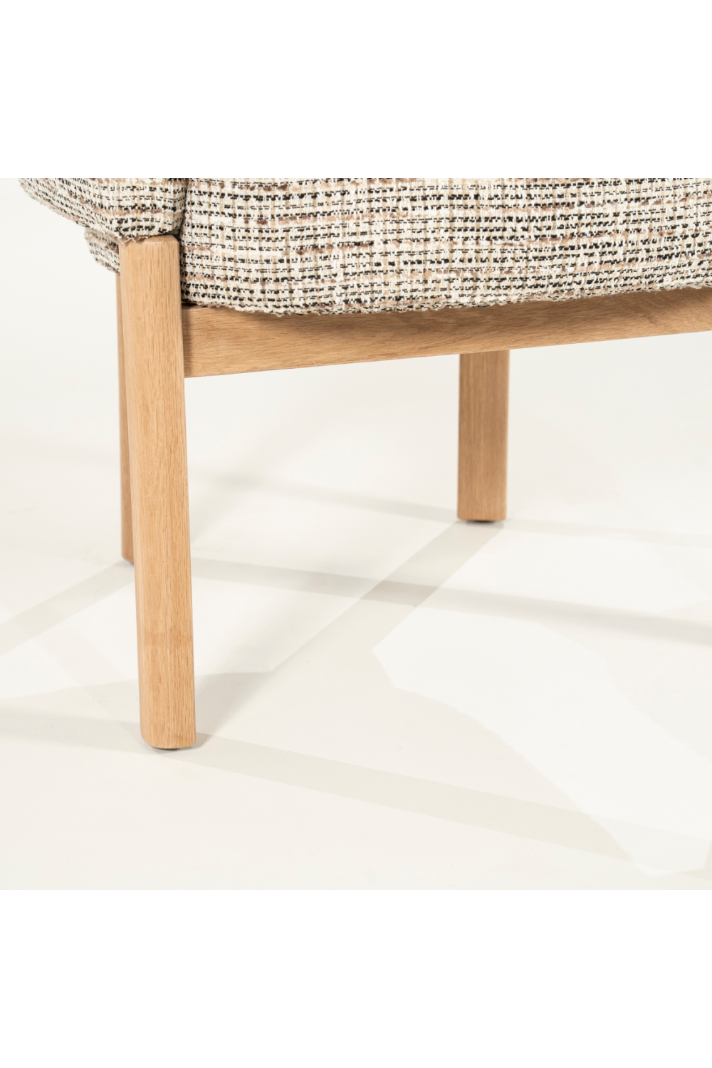 Curved Lounge Chair | Eleonora Micha | Oroa.com