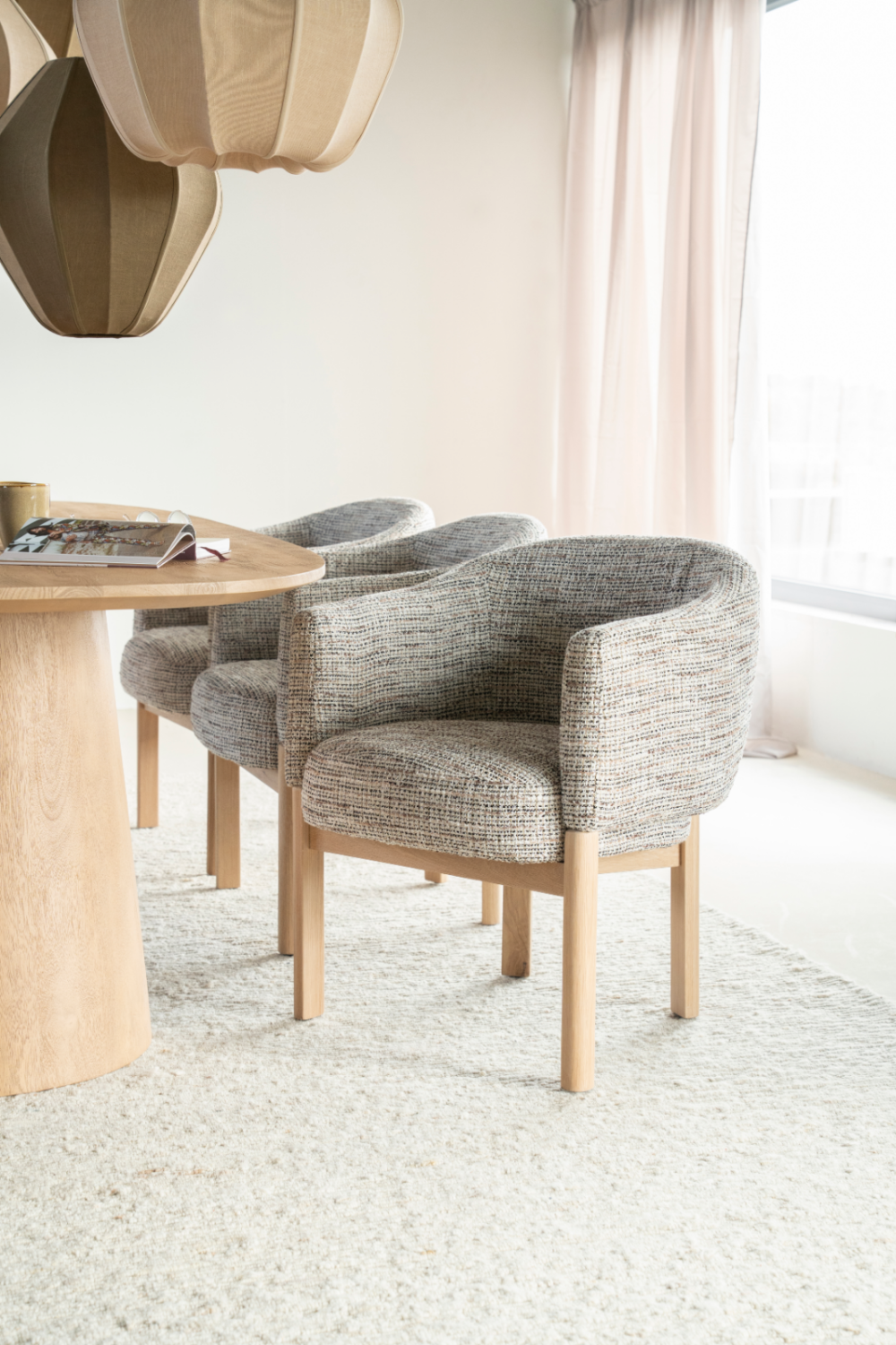 Modern European furniture - Curved Lounge Chair - www.oroa.com | Oroa.com