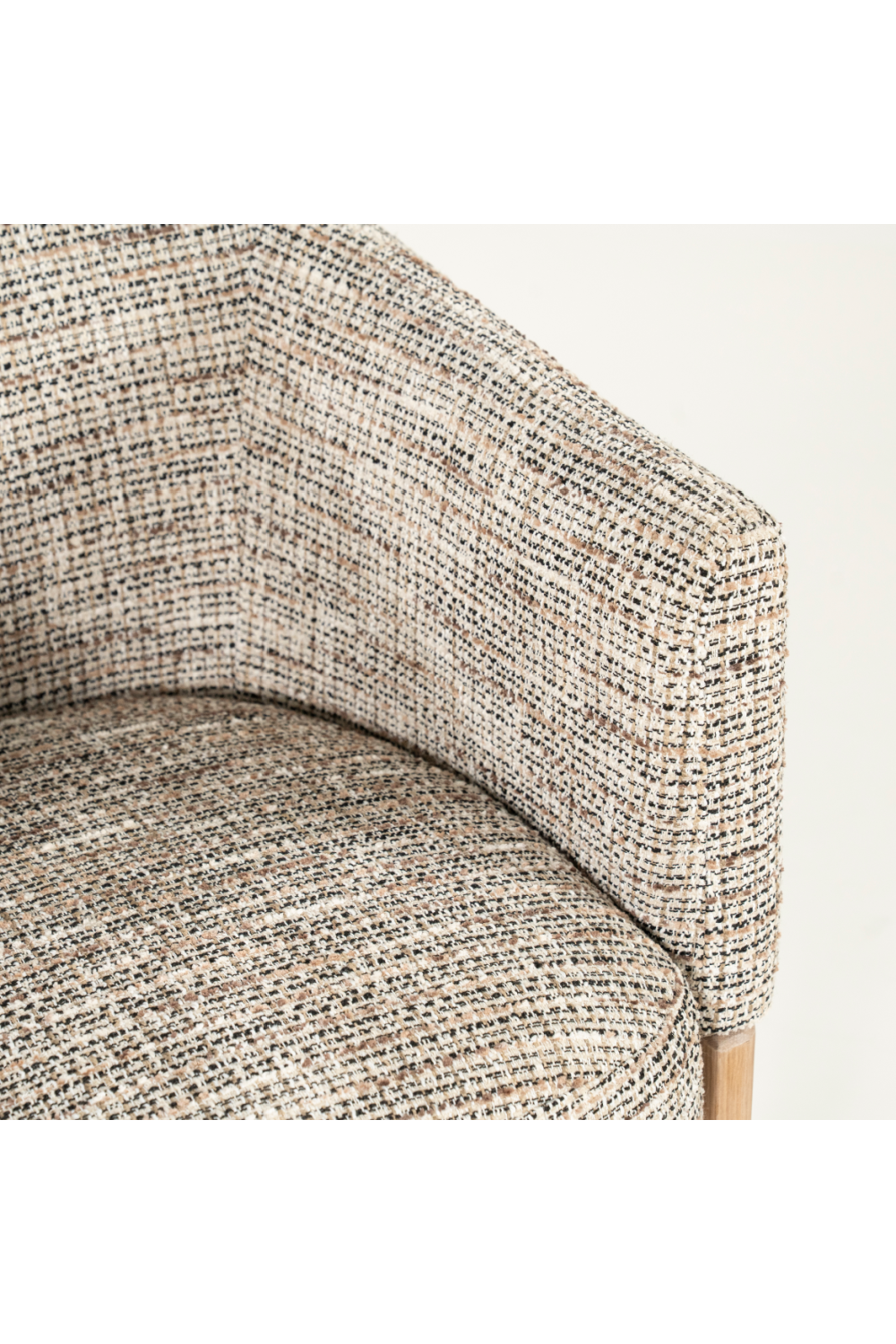 Modern European furniture - Curved Lounge Chair - www.oroa.com | Oroa.com