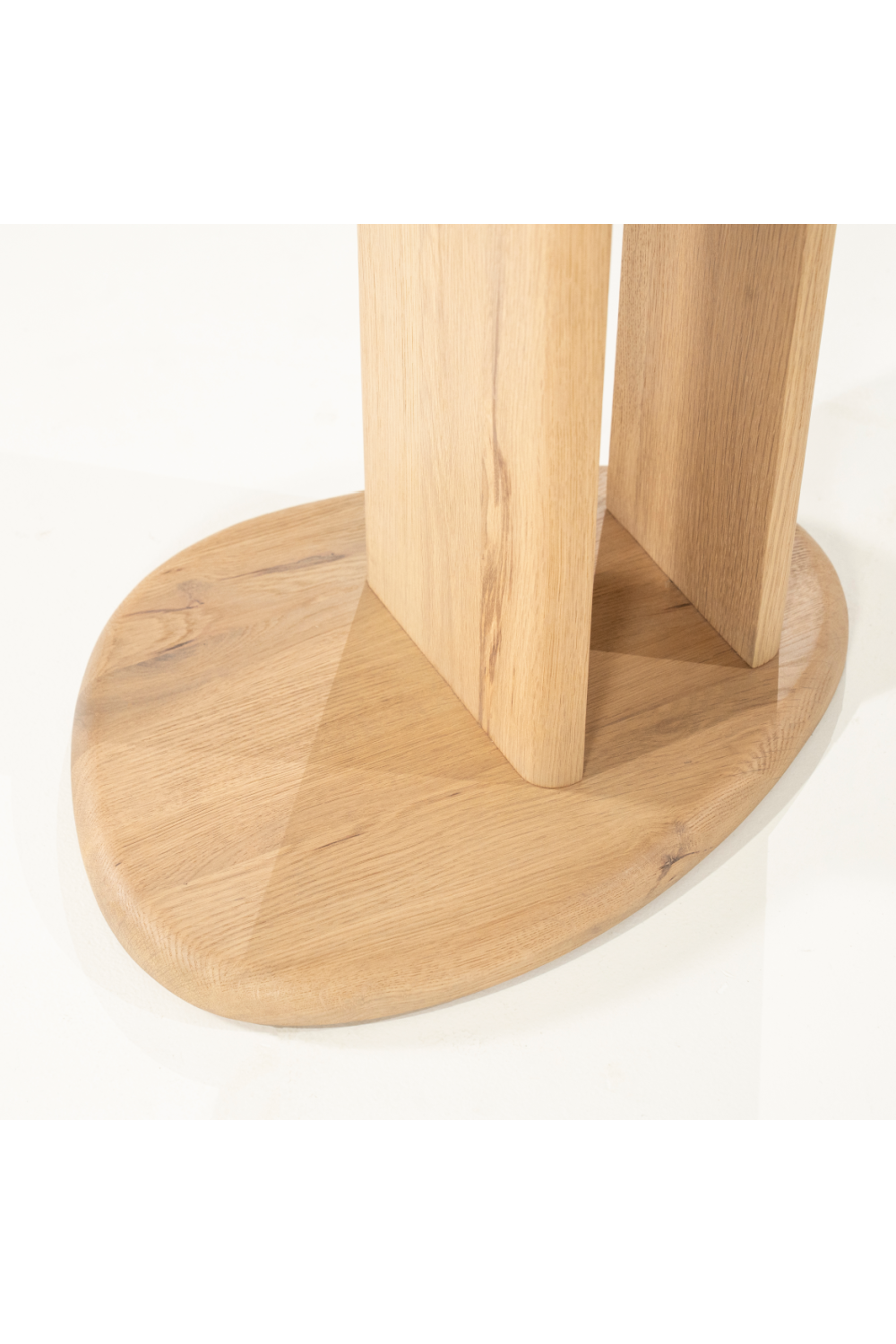 Lacquered Oak Side Table | Oroa.com