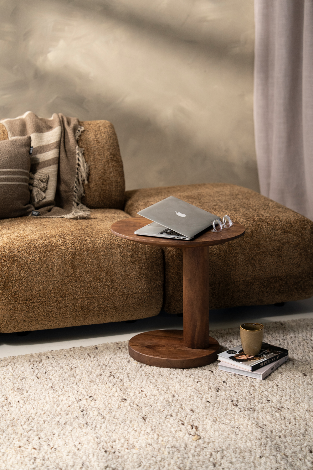 Mango Wood Oval Side Table | Oroa.com