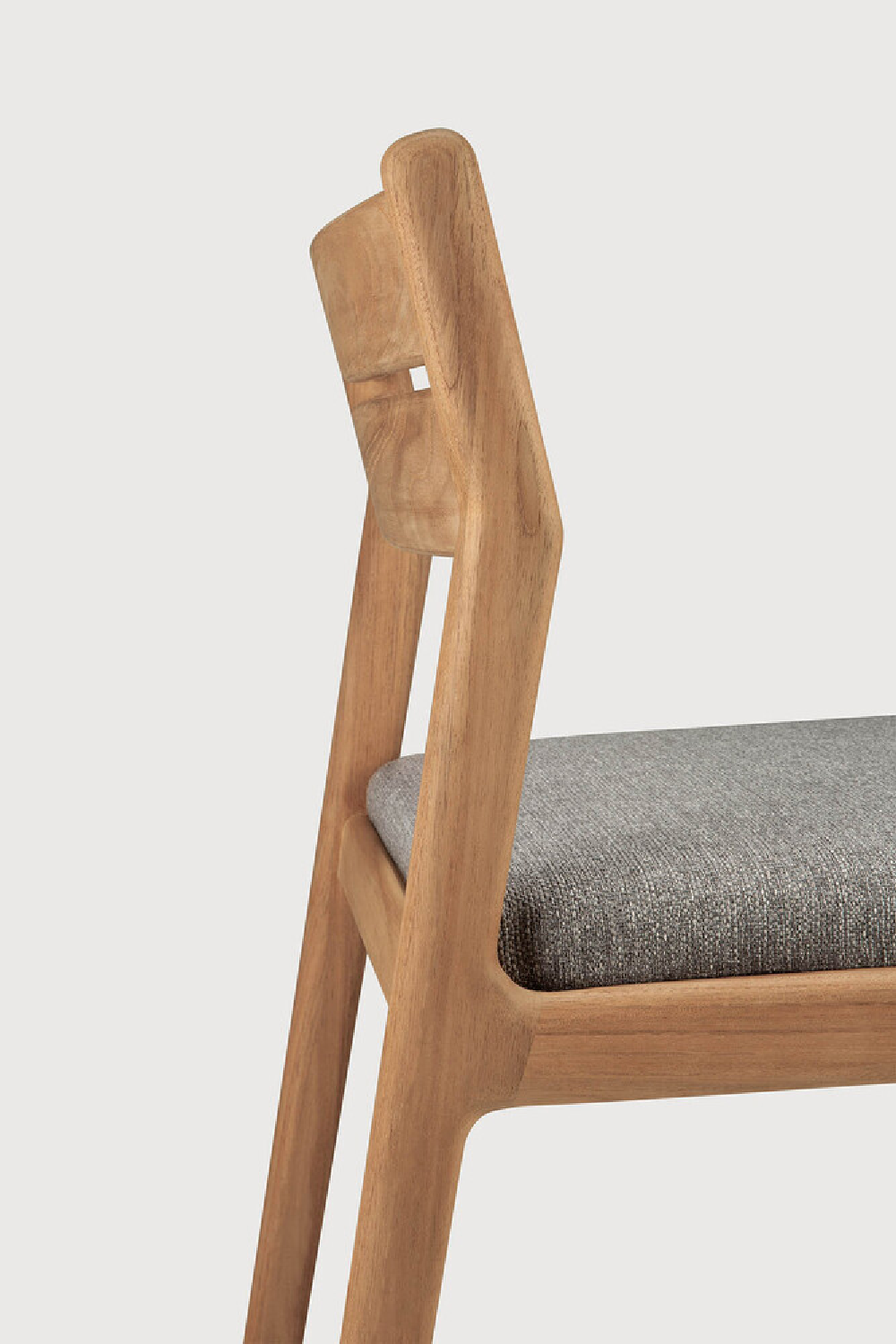 Teak Padded Outdoor Dining Chair | Ethnicraft Jack | Oroa.com