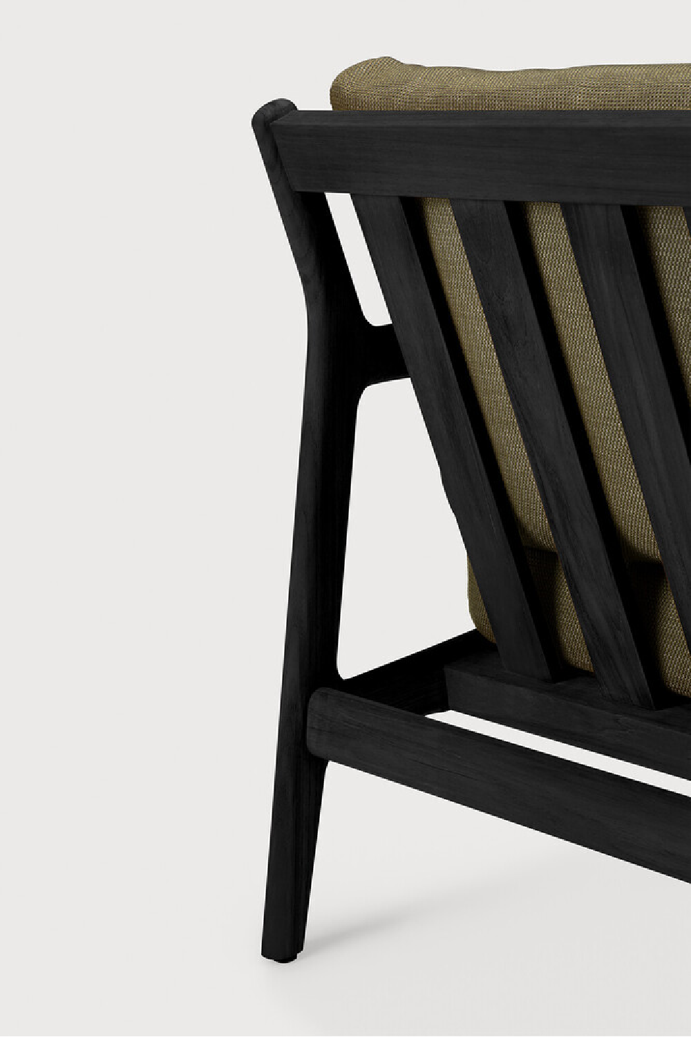 Black Teak Outdoor Lounge Chair | Ethnicraft Jack | Oroa.com